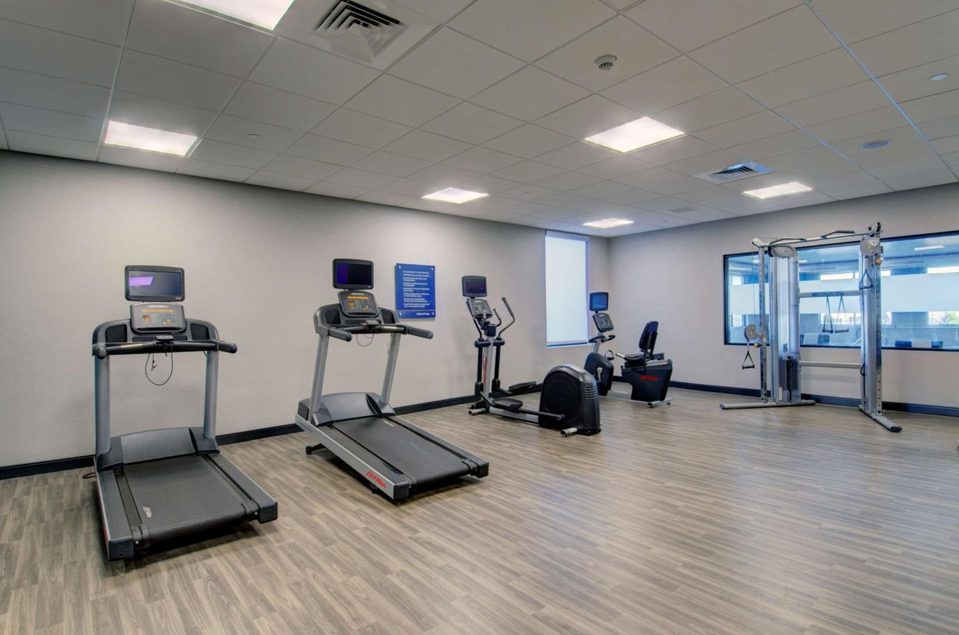 Hampton Inn & Suites Portland West gallery photo in Portland, ME — image 21