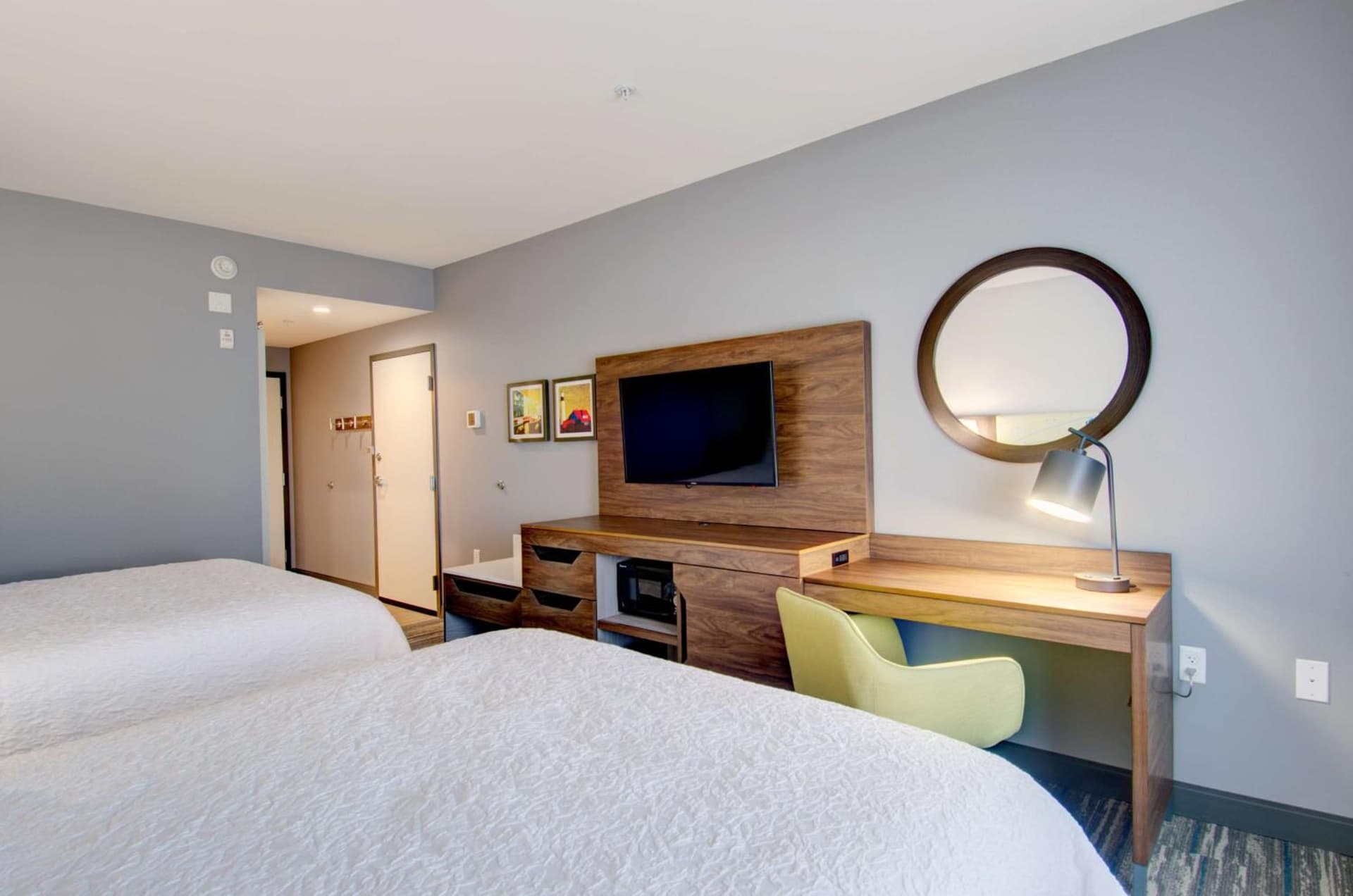 Hampton Inn & Suites Portland West gallery photo in Portland, ME — image 43