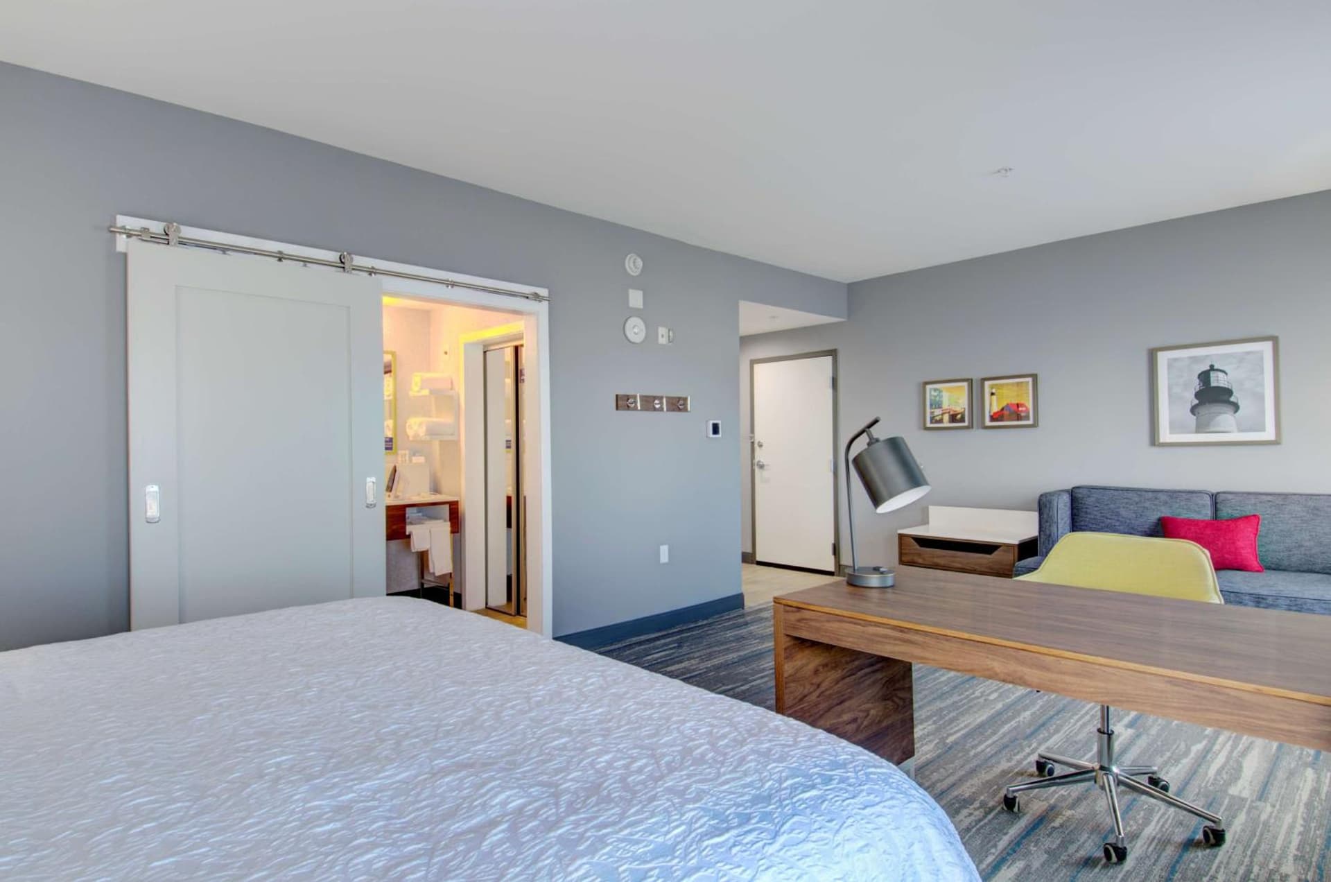 Hampton Inn & Suites Portland West gallery photo in Portland, ME — image 29