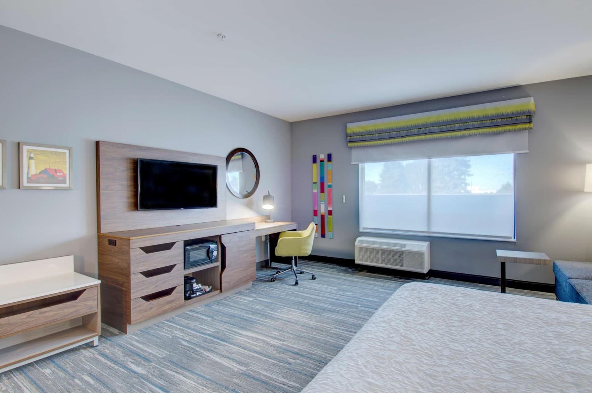 Hampton Inn & Suites Portland West gallery photo in Portland, ME — image 46