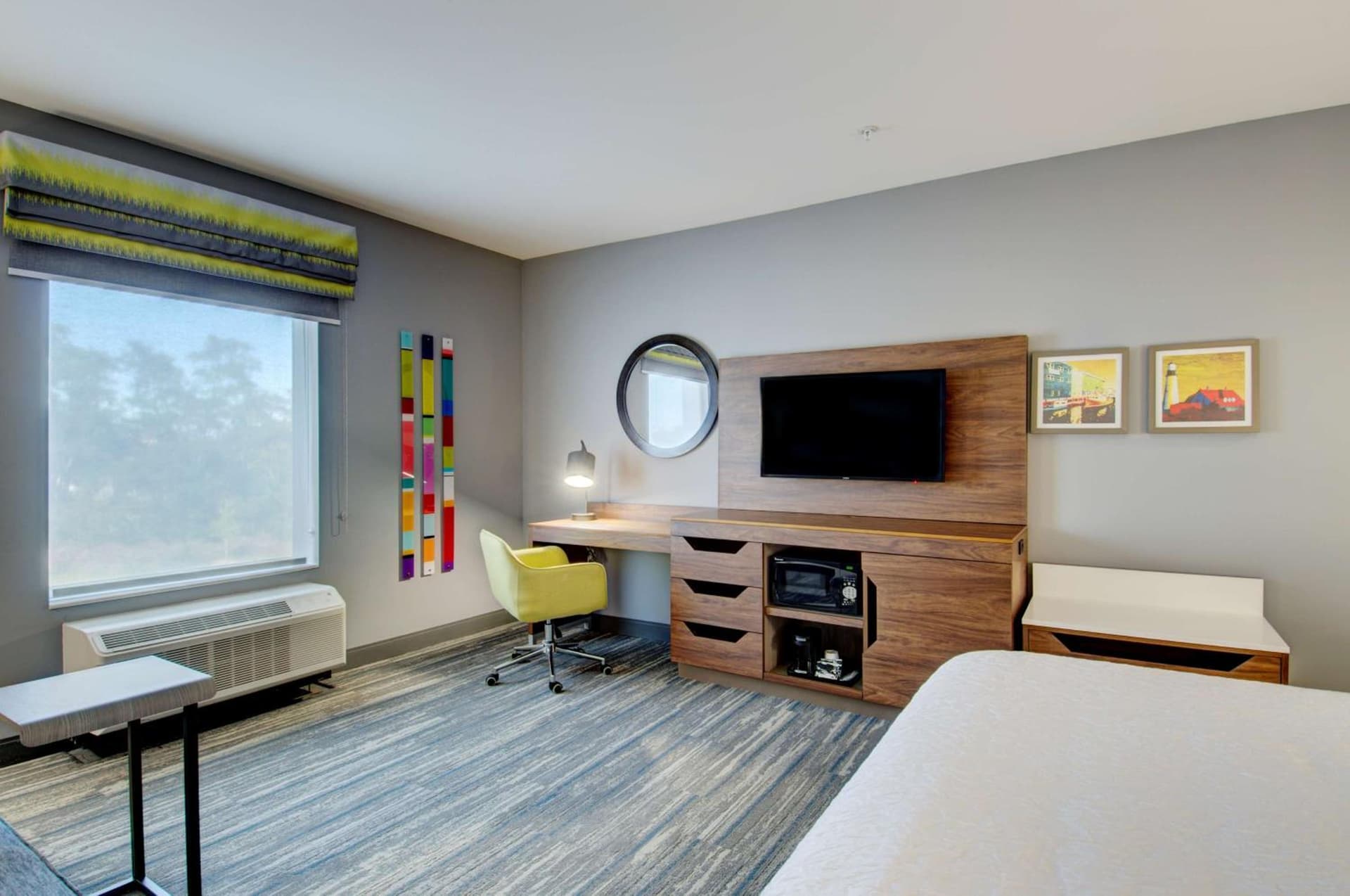 Hampton Inn & Suites Portland West gallery photo in Portland, ME — image 61