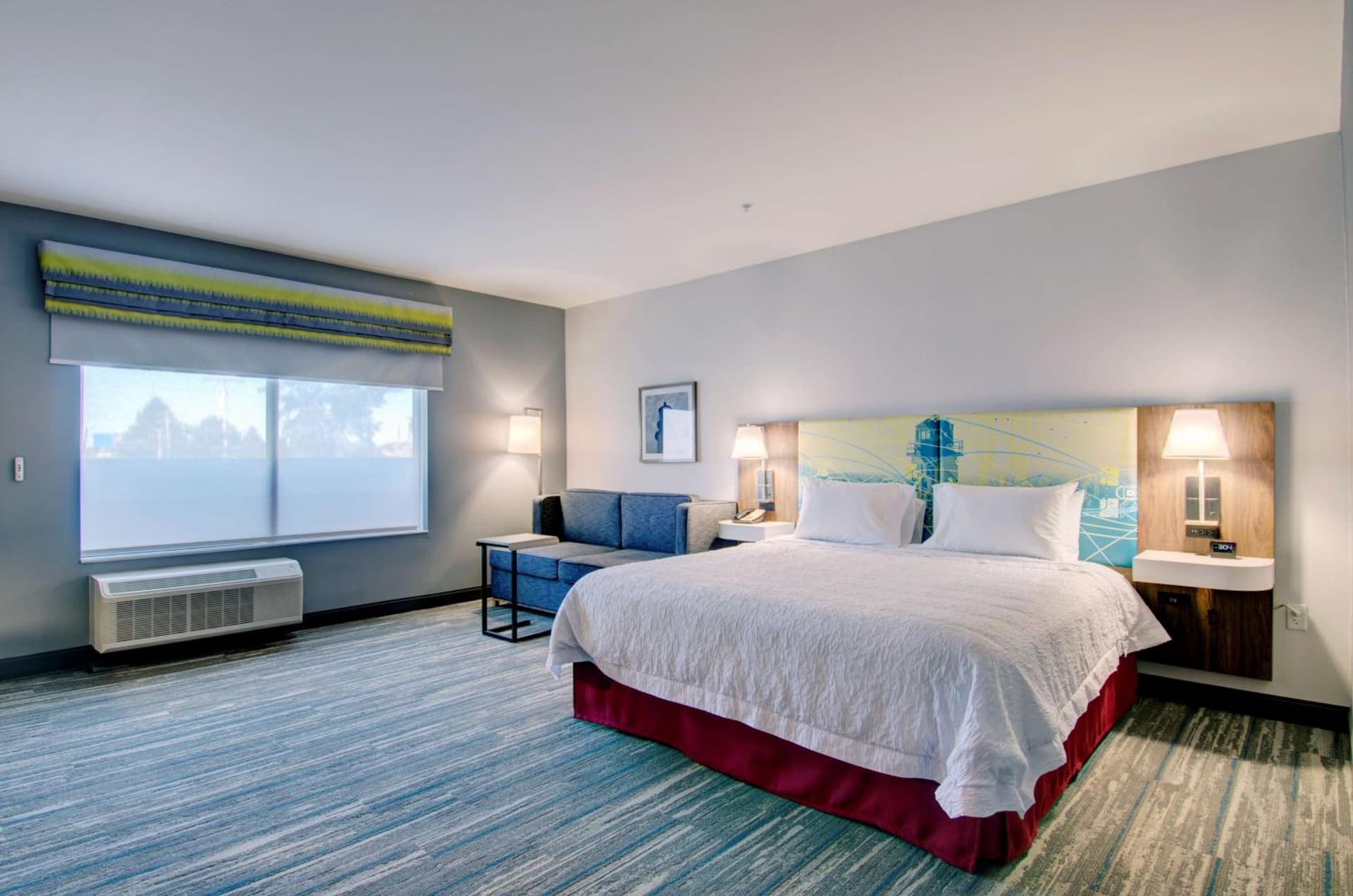 Hampton Inn & Suites Portland West gallery photo in Portland, ME — image 68