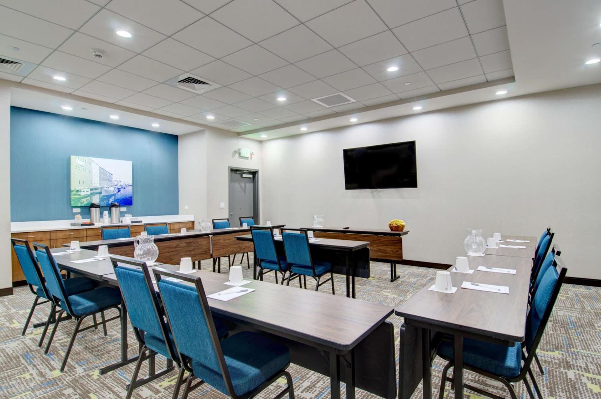 Hampton Inn & Suites Portland West gallery photo in Portland, ME — image 65
