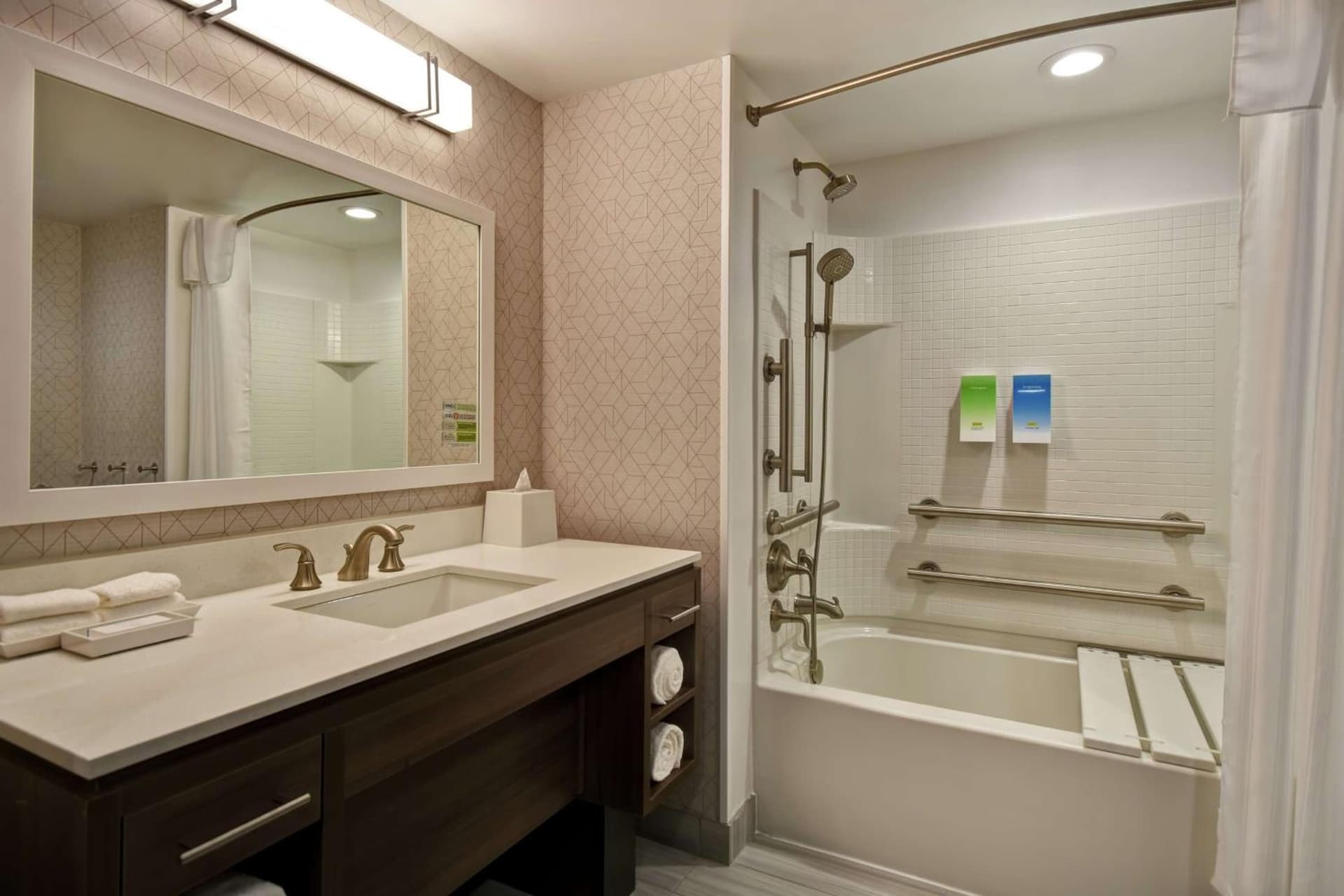 Home2 Suites By Hilton Taylor Detroit gallery photo in Taylor, MI — image 9