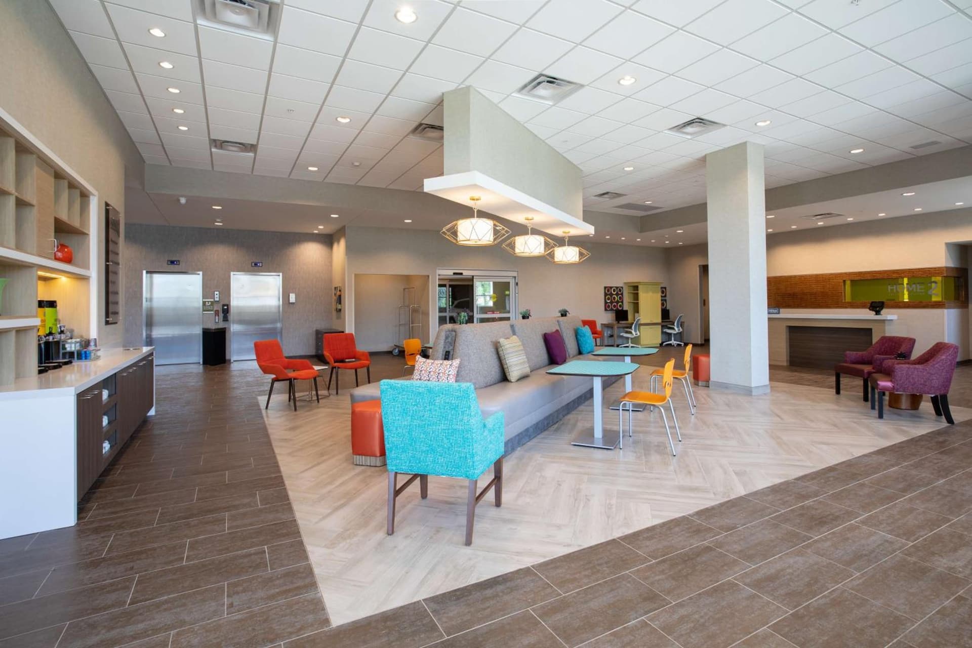 Home2 Suites By Hilton Omaha Un Medical Ctr Area interior in Omaha, NE — gallery photo 2