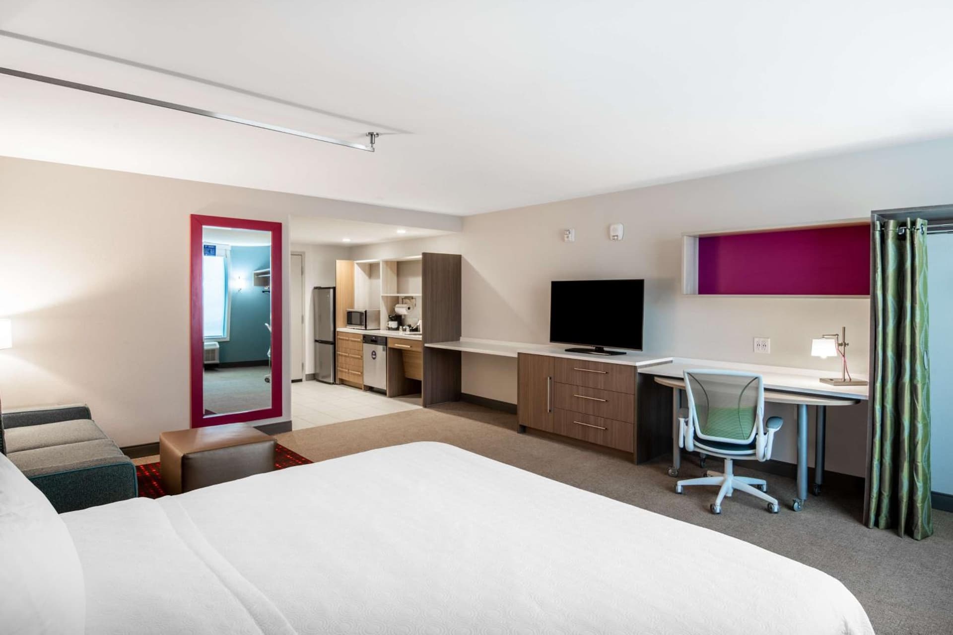 Home2 Suites By Hilton Phoenix Airport North, Az gallery photo in Phoenix, AZ — image 5