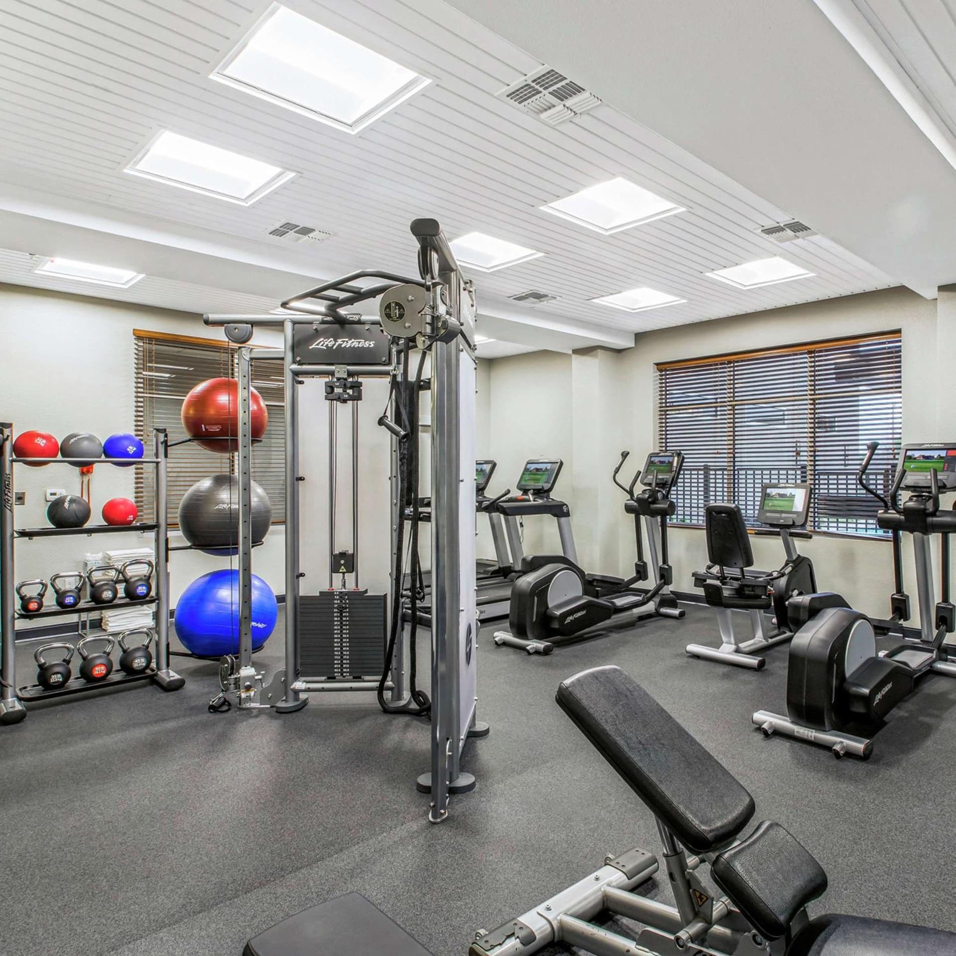 DoubleTree by Hilton San Antonio Northwest - La Cantera interior in San Antonio, TX — gallery photo 2