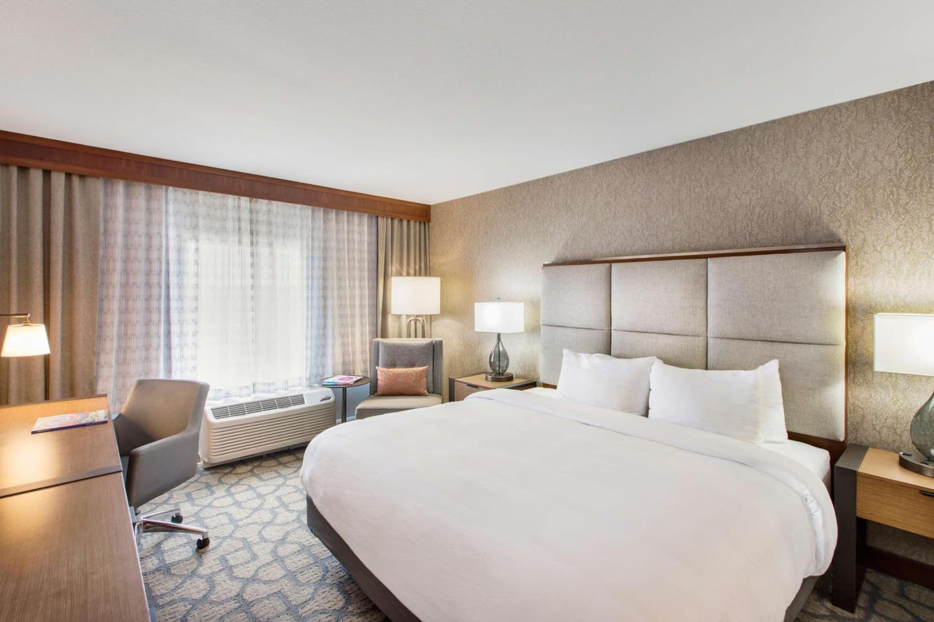 DoubleTree by Hilton San Antonio Northwest - La Cantera gallery photo in San Antonio, TX — image 26
