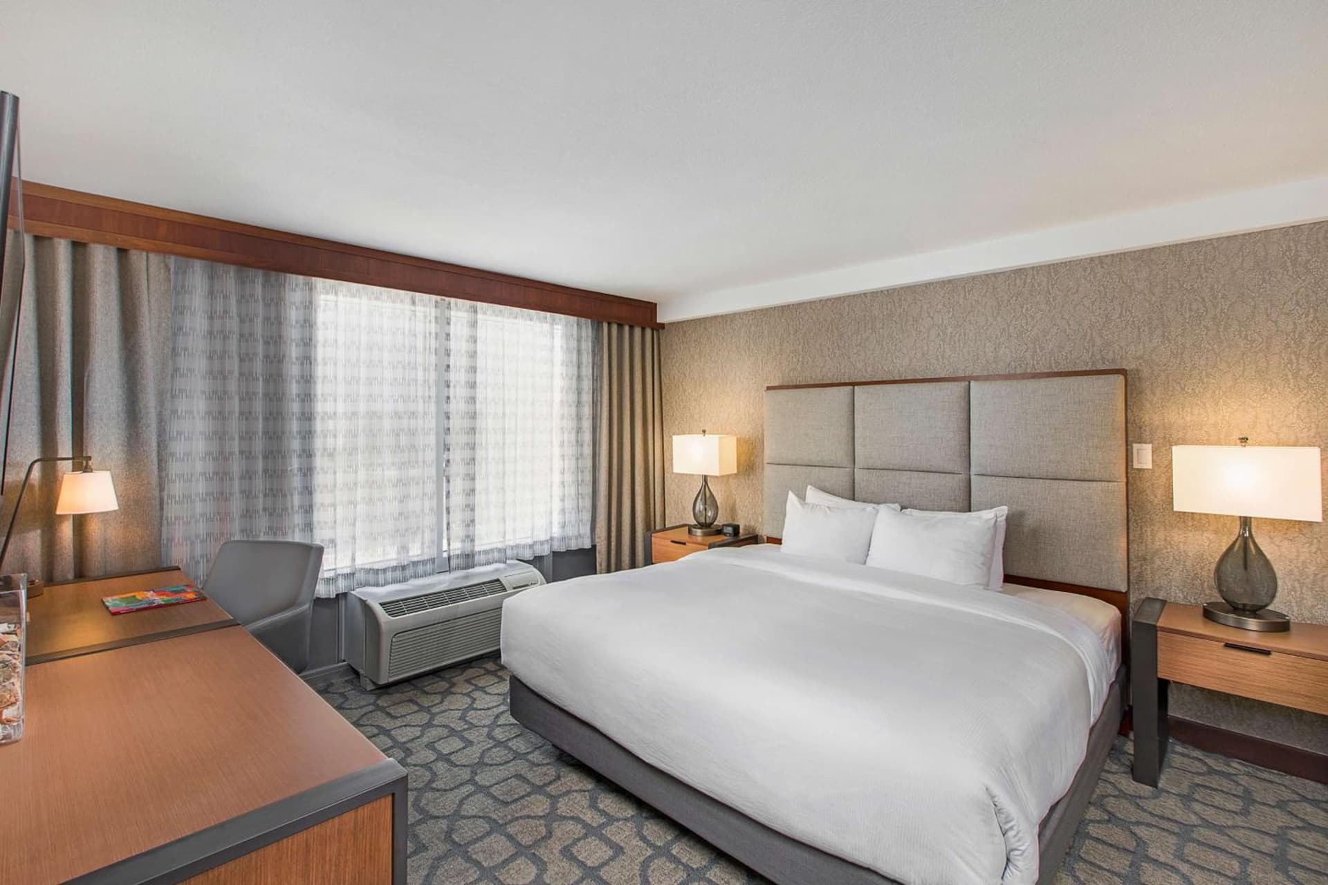 DoubleTree by Hilton San Antonio Northwest - La Cantera gallery photo in San Antonio, TX — image 14