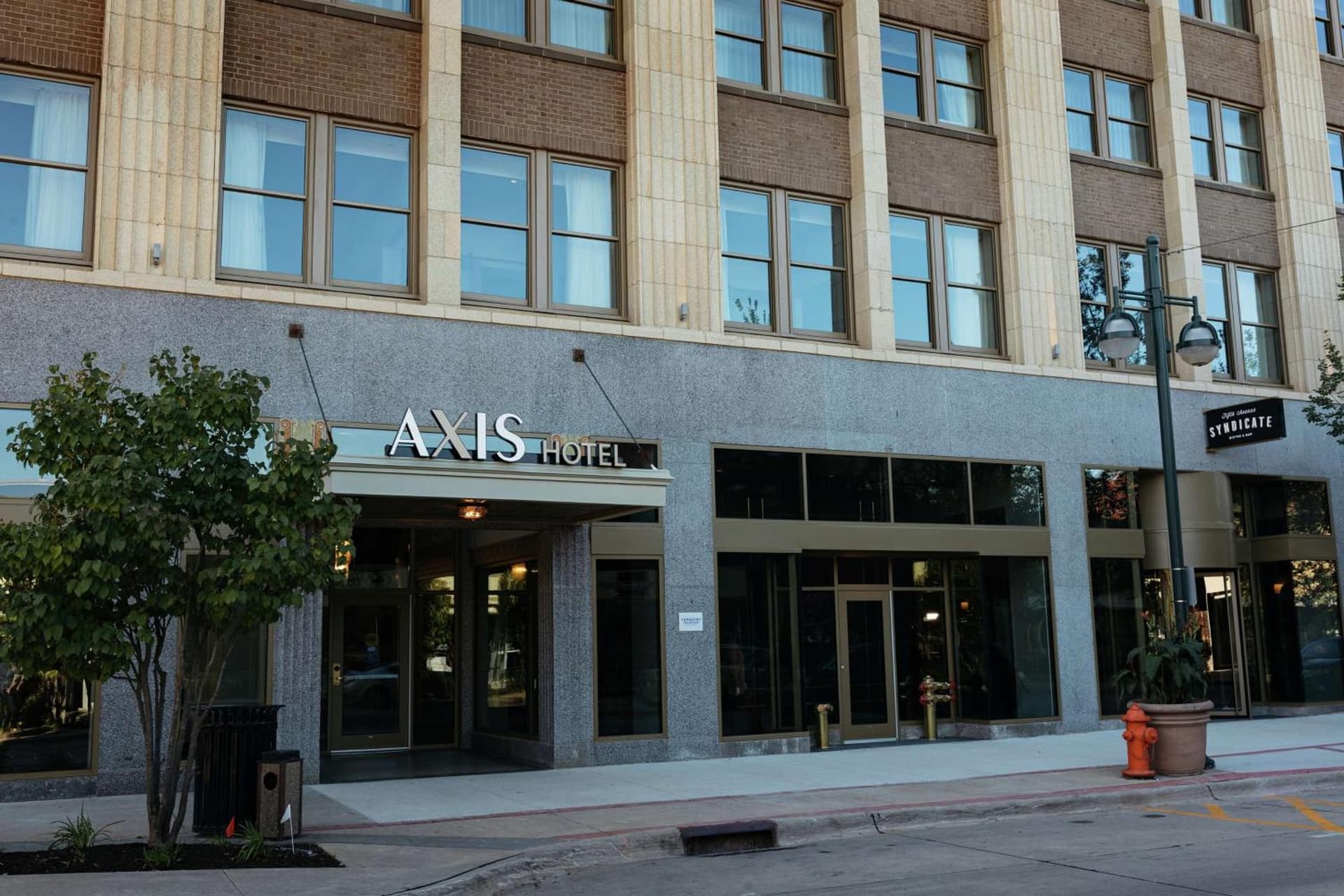 The Axis Moline Hotel, Tapestry Collection By Hilton — hotel in Moline, Illinois