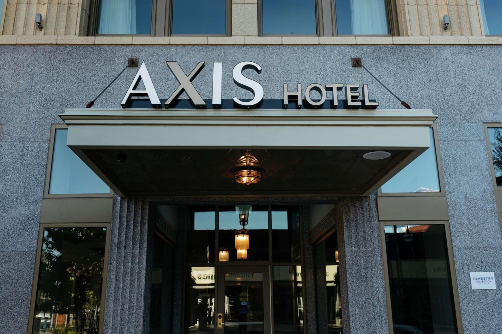 The Axis Moline Hotel, Tapestry Collection By Hilton interior in Moline, IL — gallery photo 2