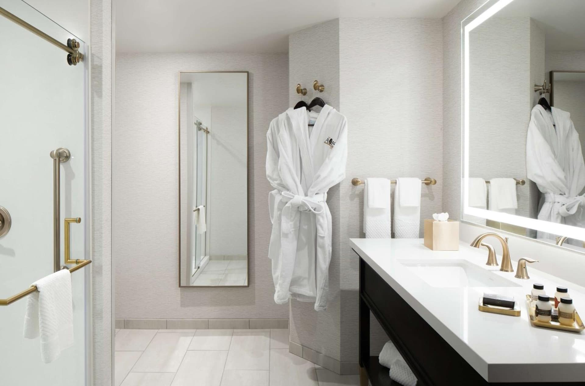 The Axis Moline Hotel, Tapestry Collection By Hilton gallery photo in Moline, IL — image 15