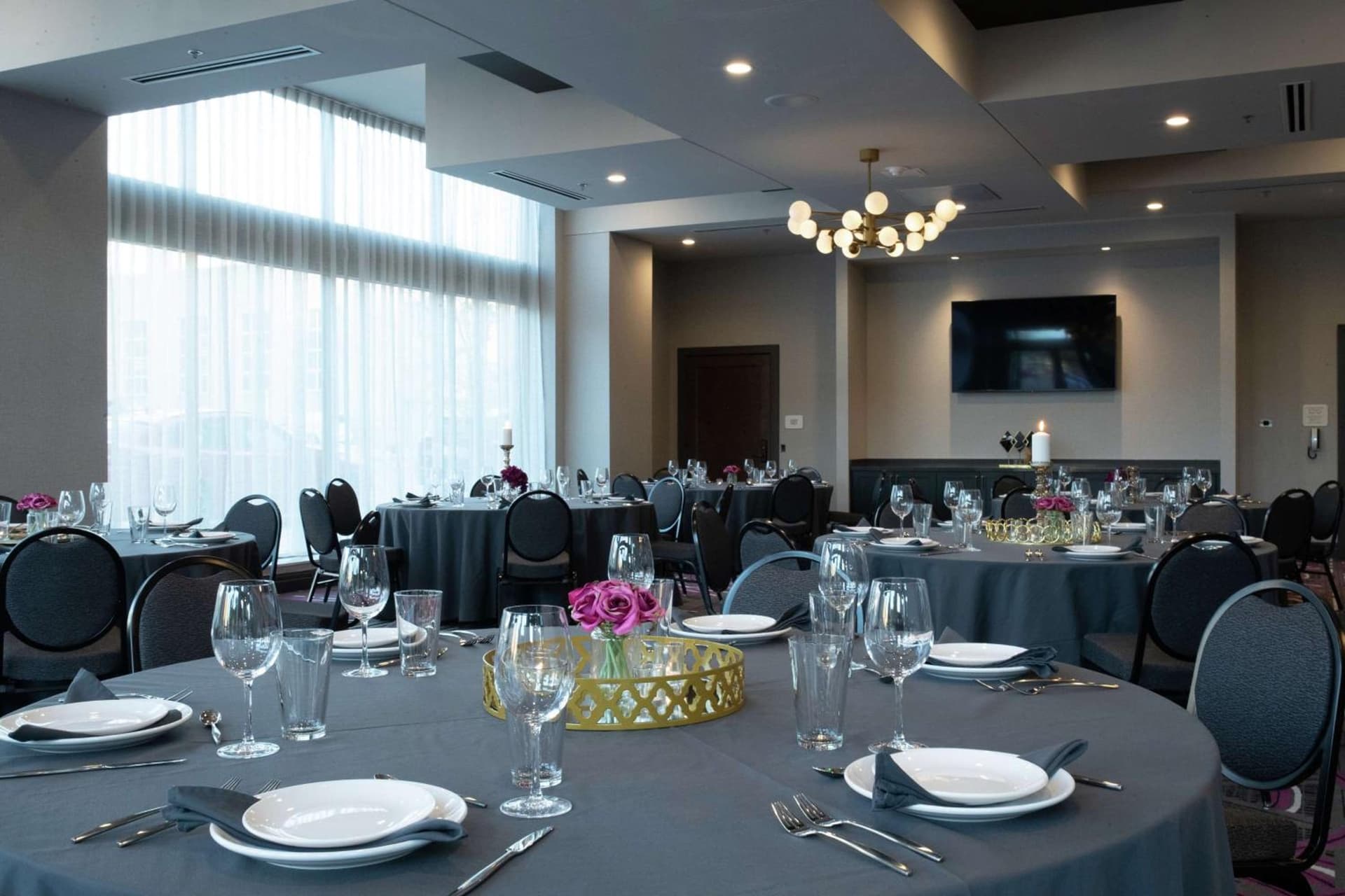 The Axis Moline Hotel, Tapestry Collection By Hilton gallery photo in Moline, IL — image 22