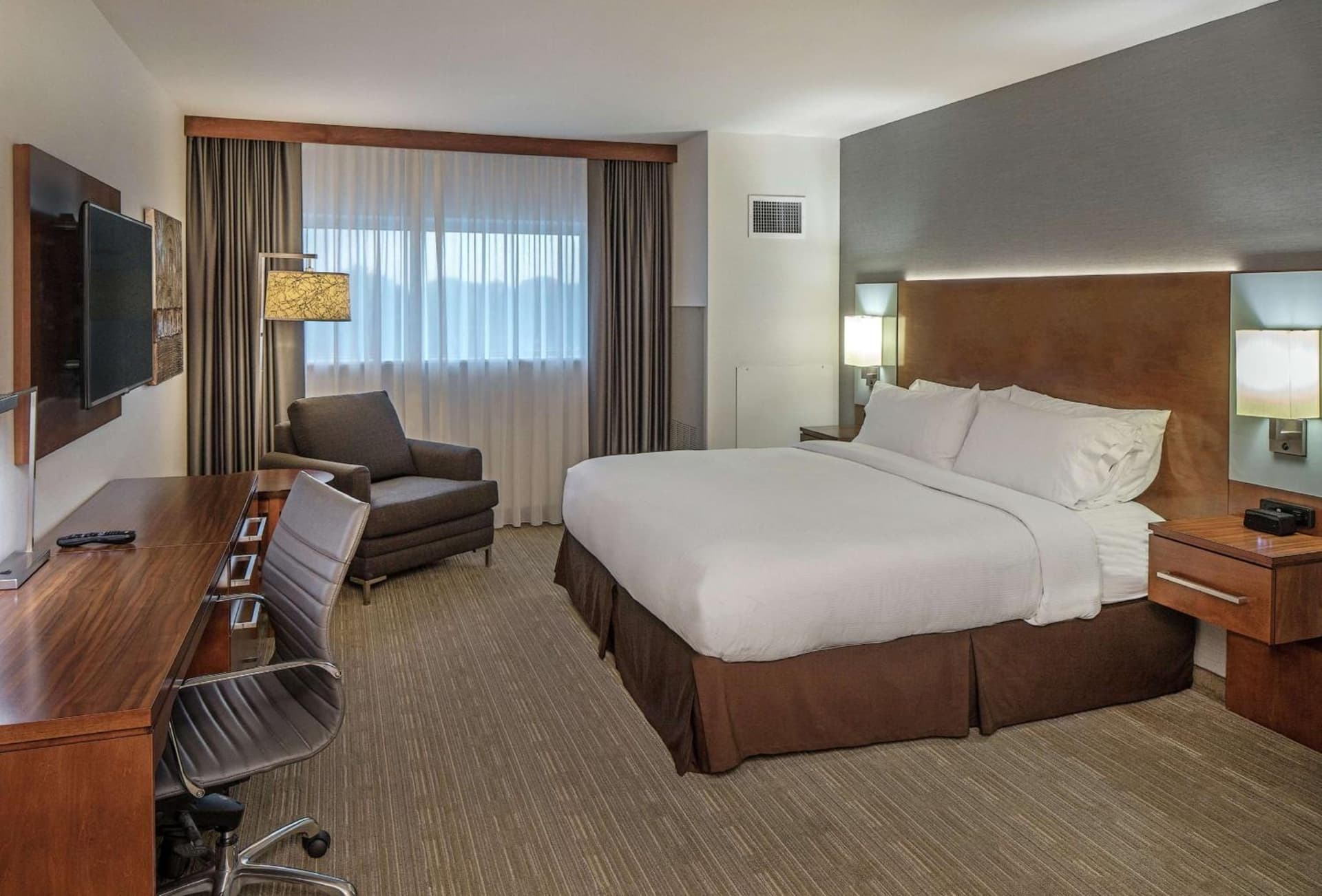 Doubletree By Hilton Omaha Southwest, Ne gallery photo in Omaha, NE — image 7