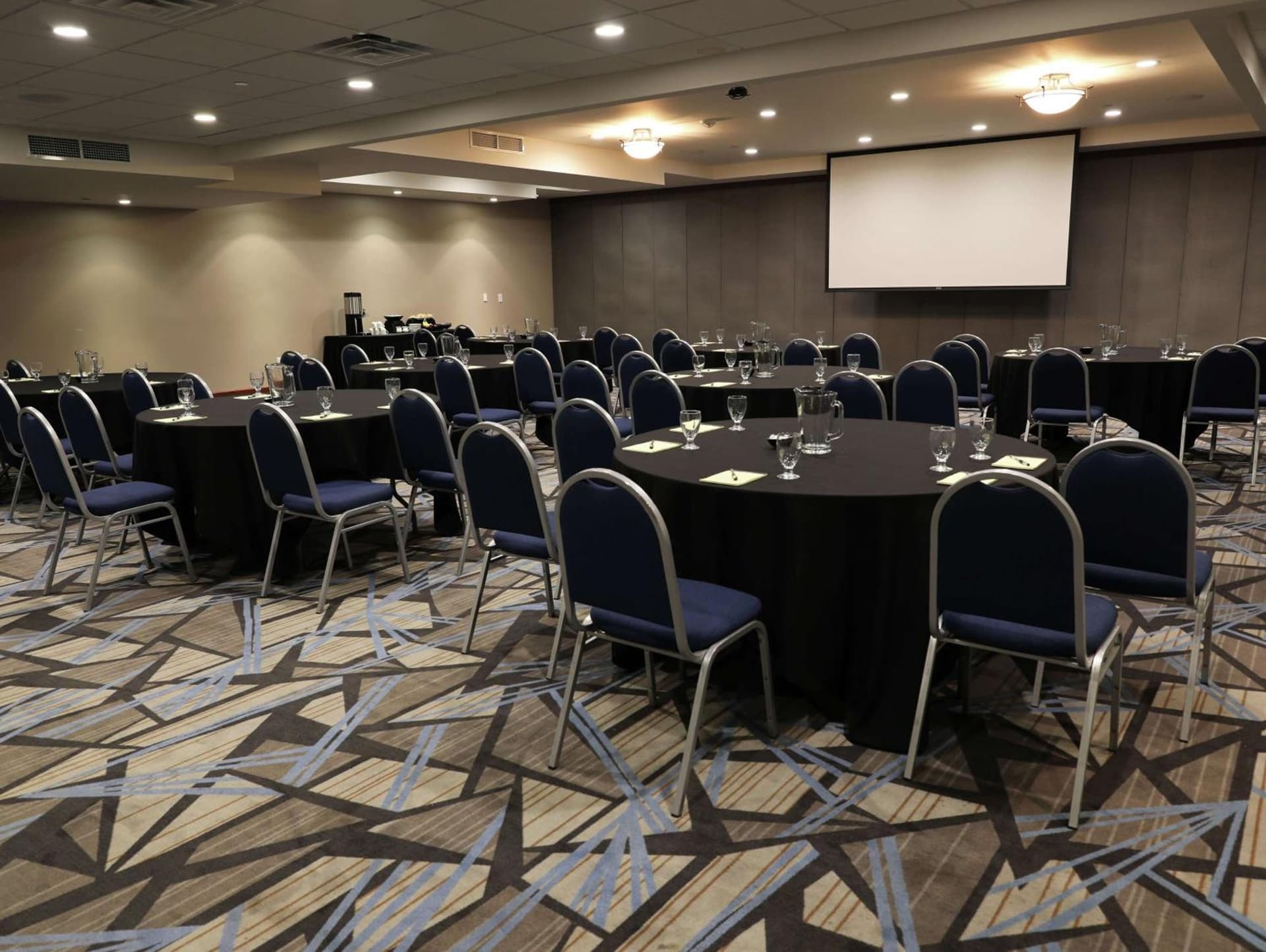 Doubletree By Hilton Omaha Southwest, Ne gallery photo in Omaha, NE — image 28