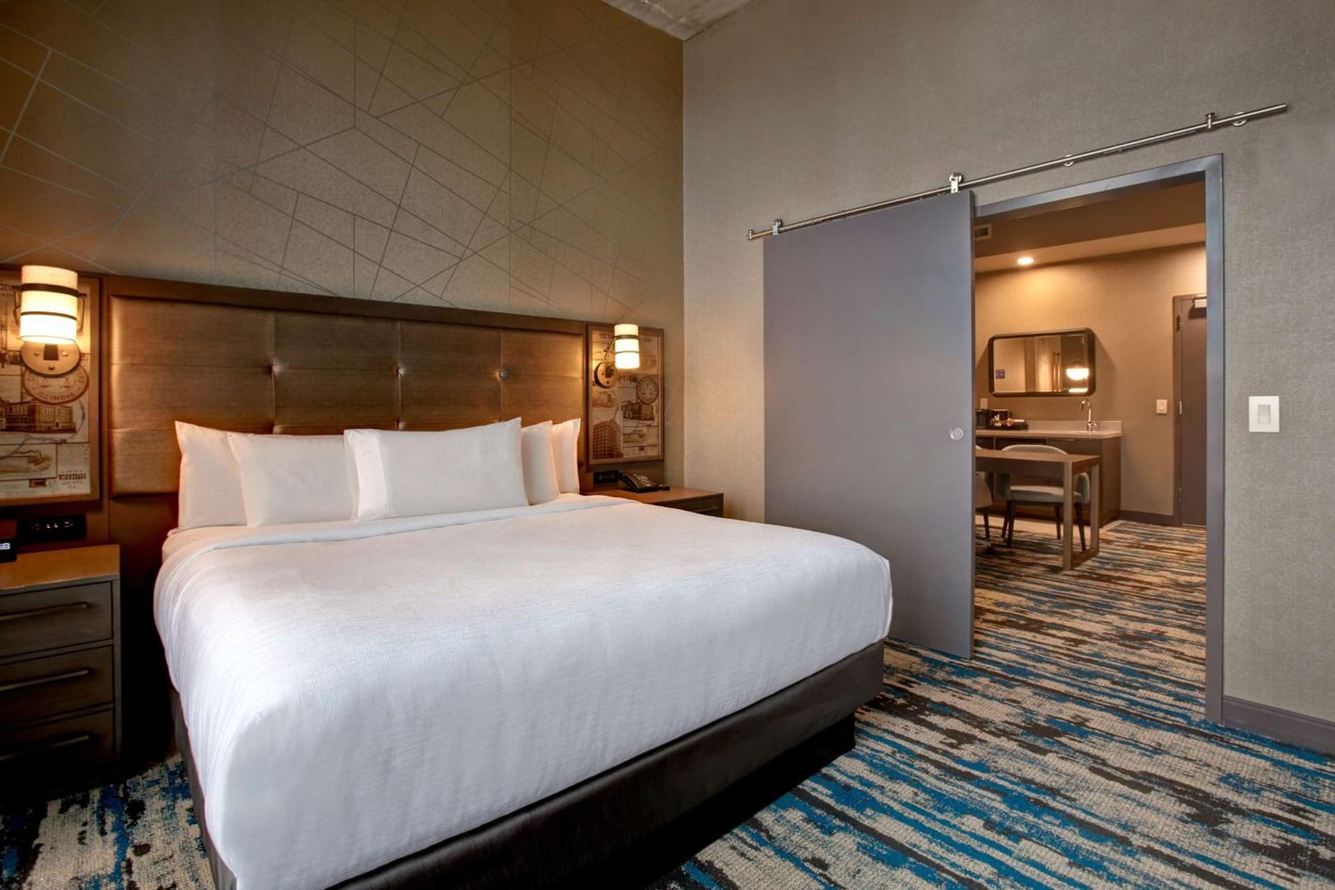 Embassy Suites By Hilton Rockford Riverfront gallery photo in Rockford, IL — image 17
