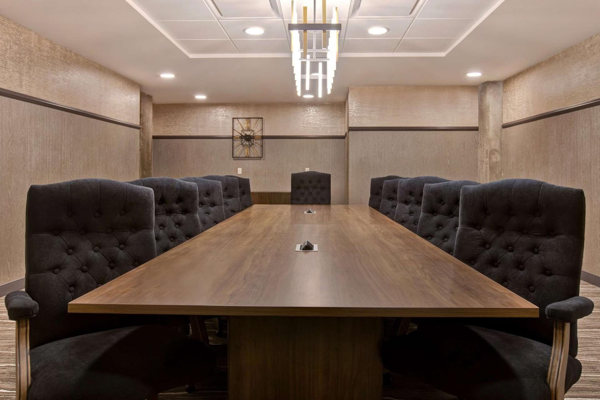 Embassy Suites By Hilton Rockford Riverfront gallery photo in Rockford, IL — image 59