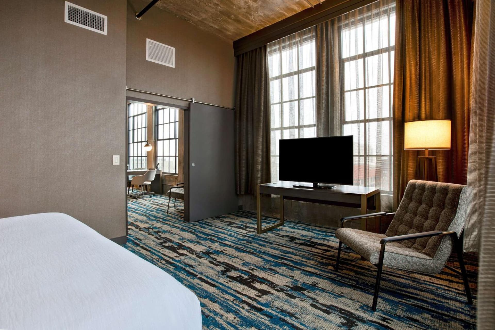Embassy Suites By Hilton Rockford Riverfront gallery photo in Rockford, IL — image 50