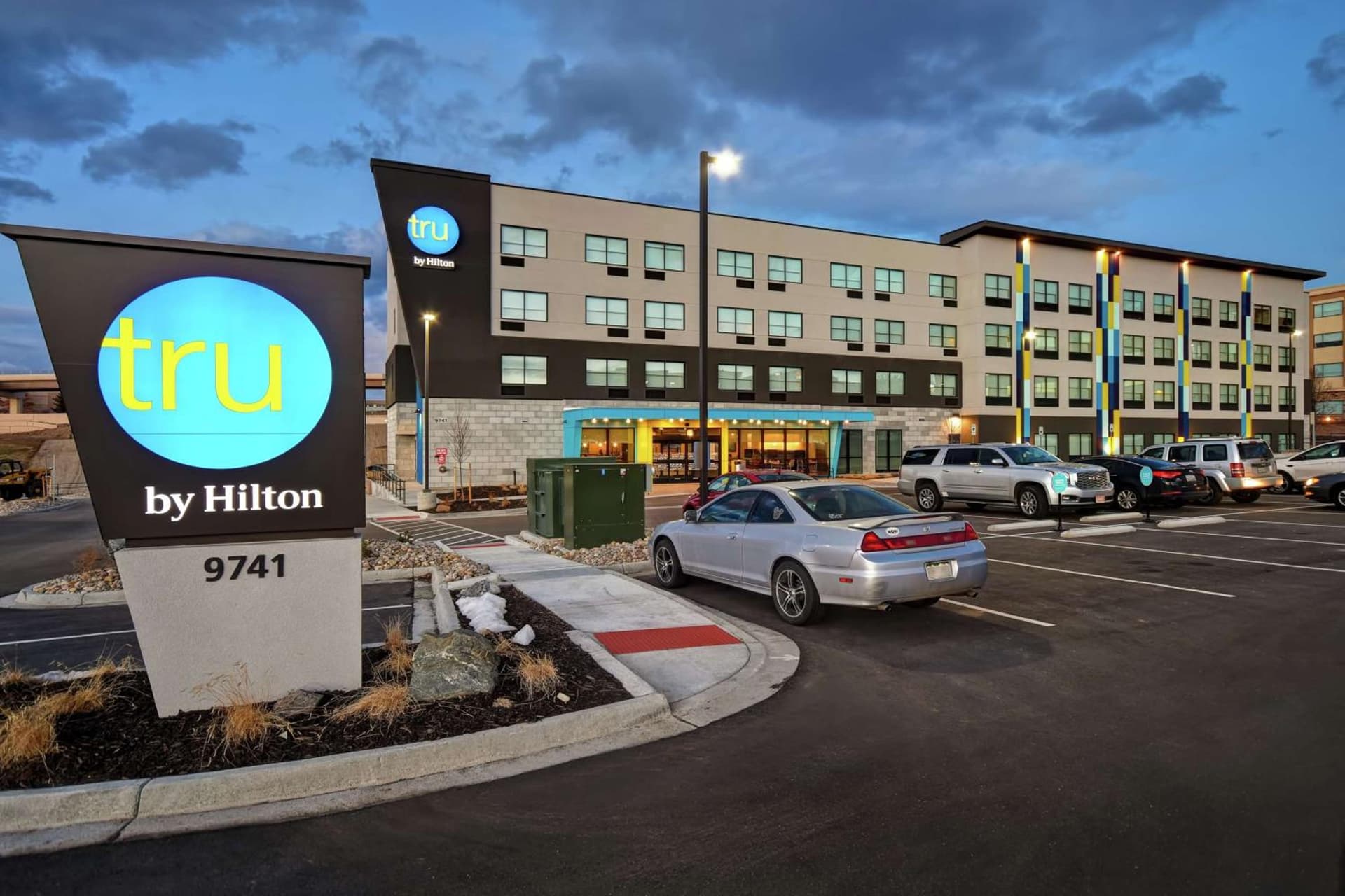 Tru By Hilton Denver South Park Meadows, Co interior in Lone Tree, CO — gallery photo 2