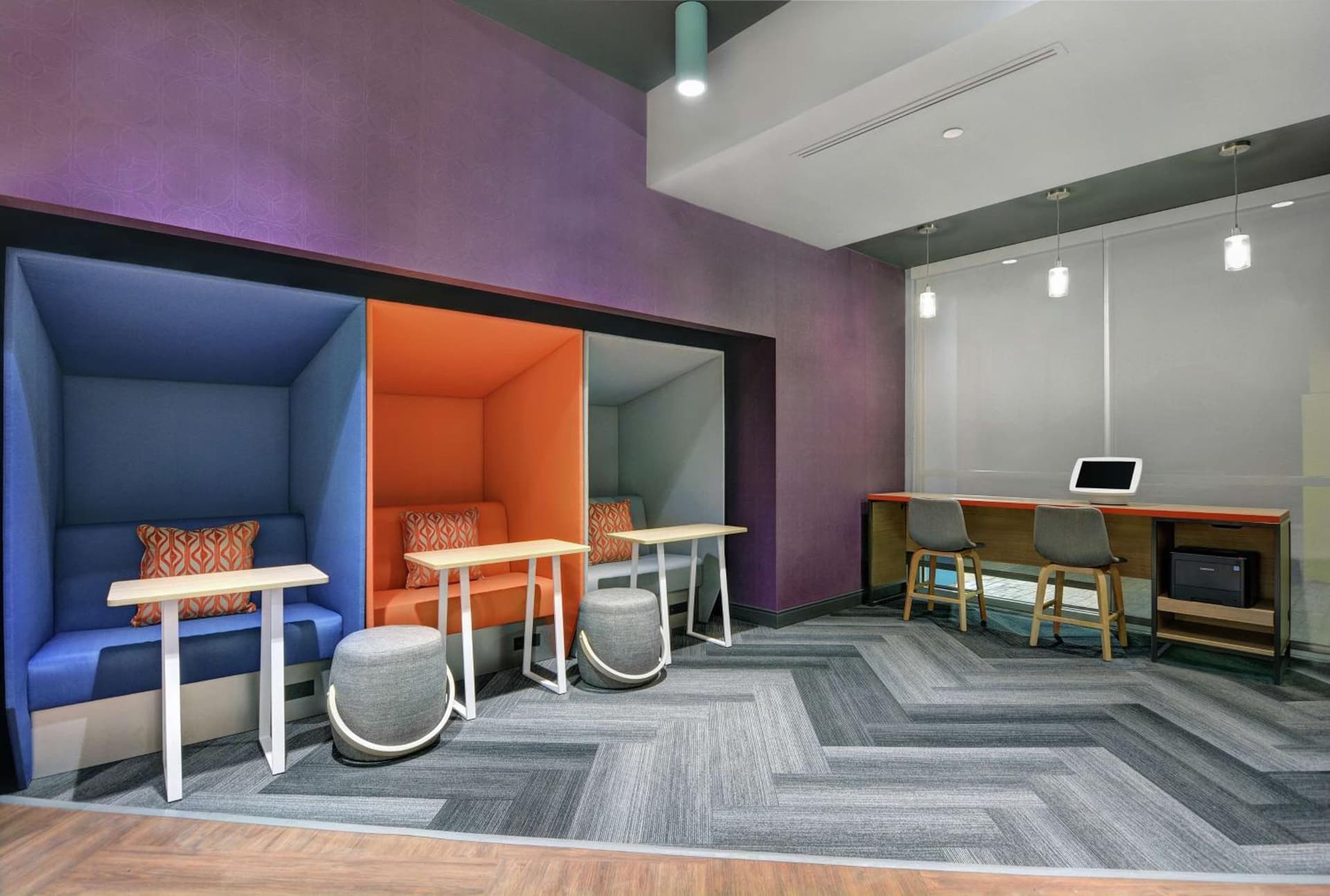 Tru By Hilton Springfield Downtown interior in Springfield, MO — gallery photo 2