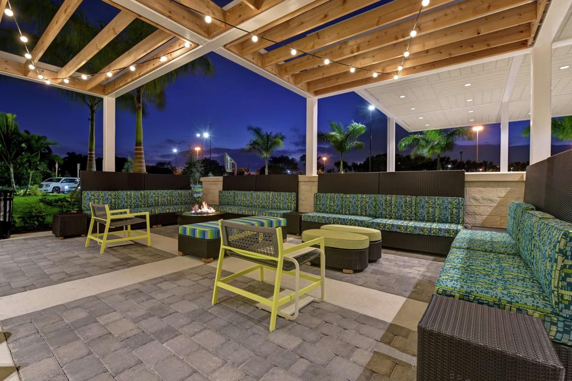 Home2 Suites By Hilton West Palm Beach Airport gallery photo in West Palm Beach, FL — image 12
