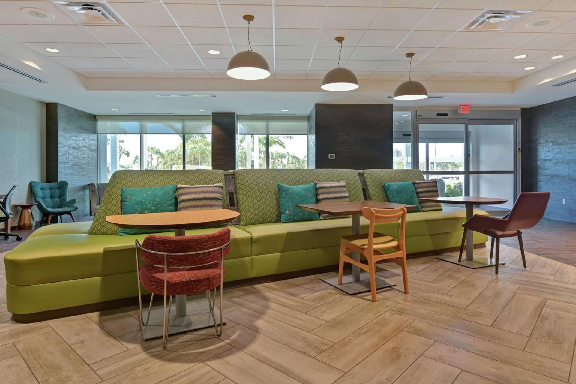 Home2 Suites By Hilton West Palm Beach Airport gallery photo in West Palm Beach, FL — image 13