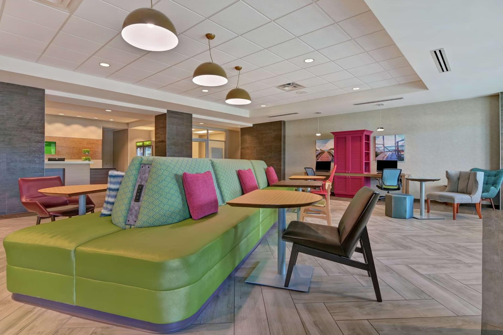 Home2 Suites By Hilton West Palm Beach Airport interior in West Palm Beach, FL — gallery photo 2