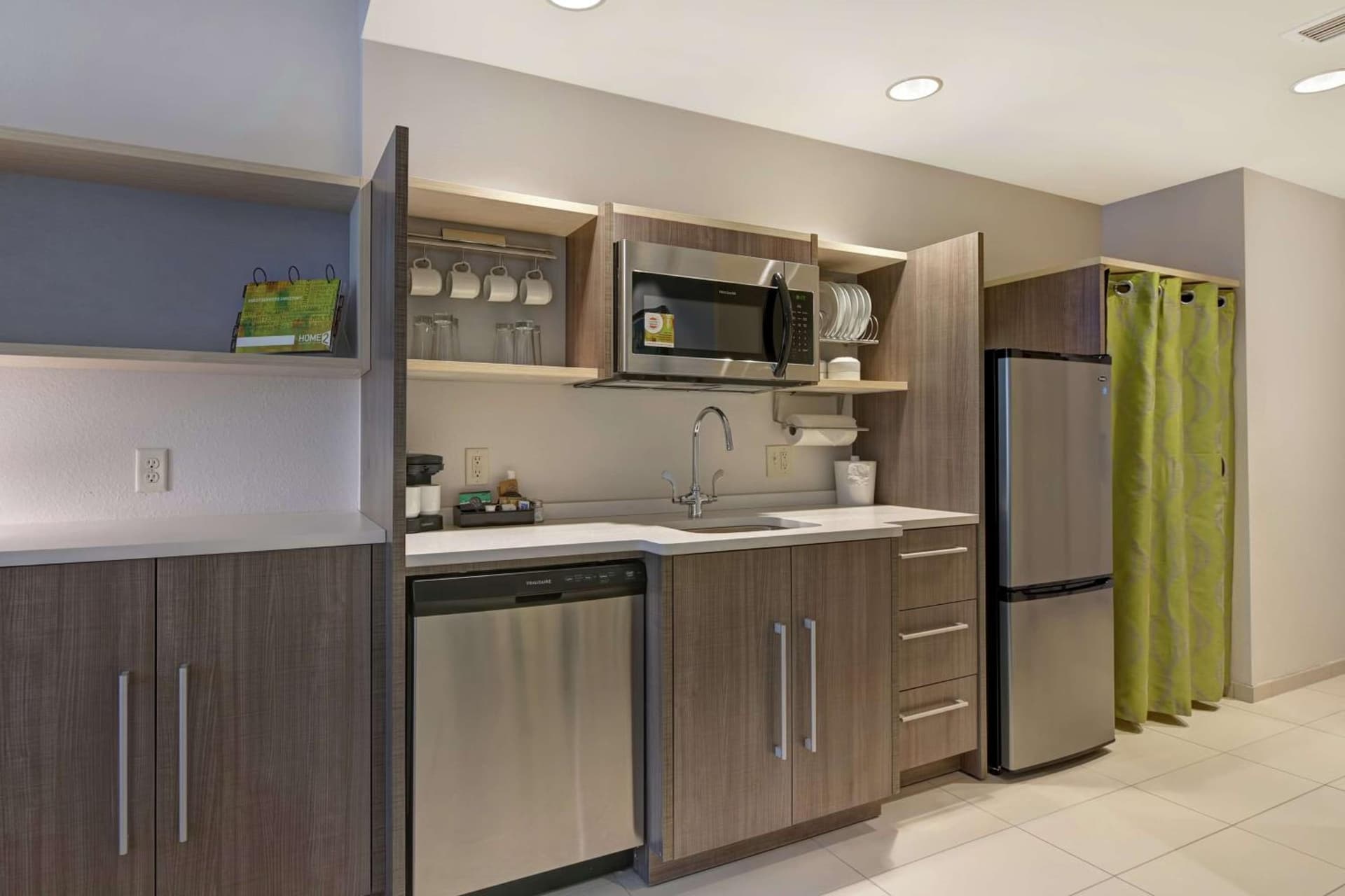 Home2 Suites By Hilton West Palm Beach Airport gallery photo in West Palm Beach, FL — image 21