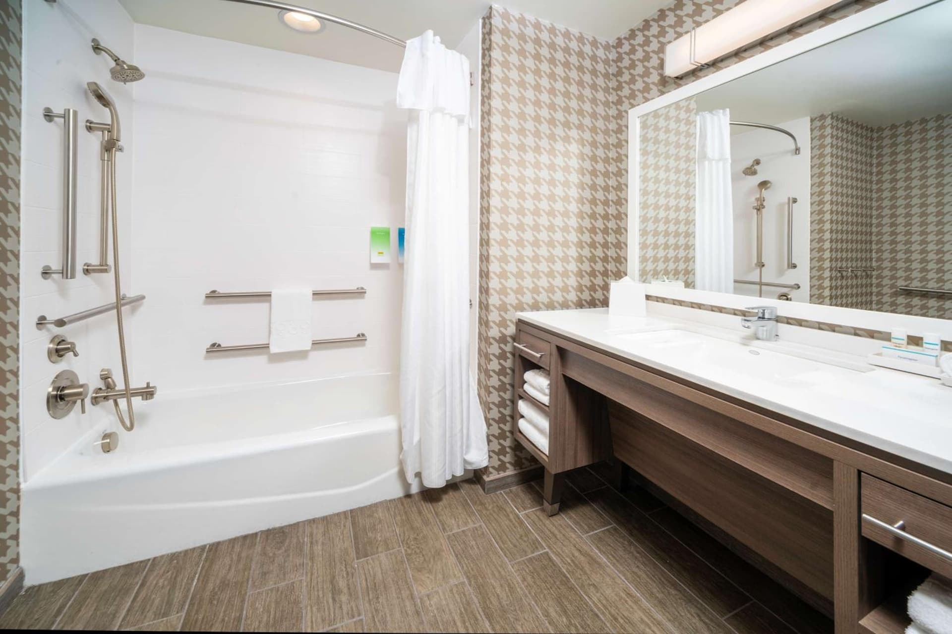 Home2 Suites By Hilton Minneapolis-Mall of America gallery photo in Bloomington, MN — image 32