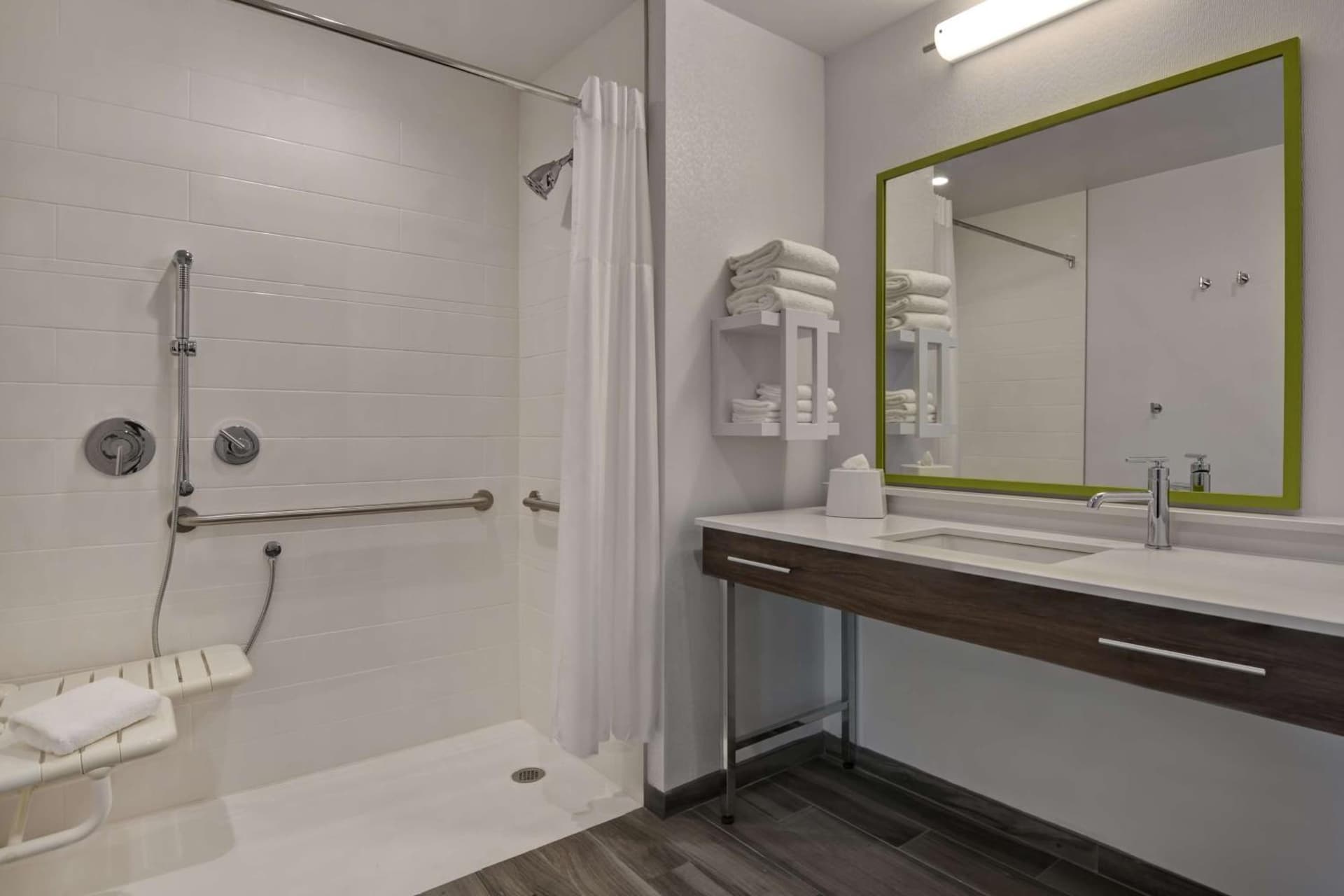 Hampton Inn & Suites Tampa Riverview Brandon gallery photo in Tampa, FL — image 7
