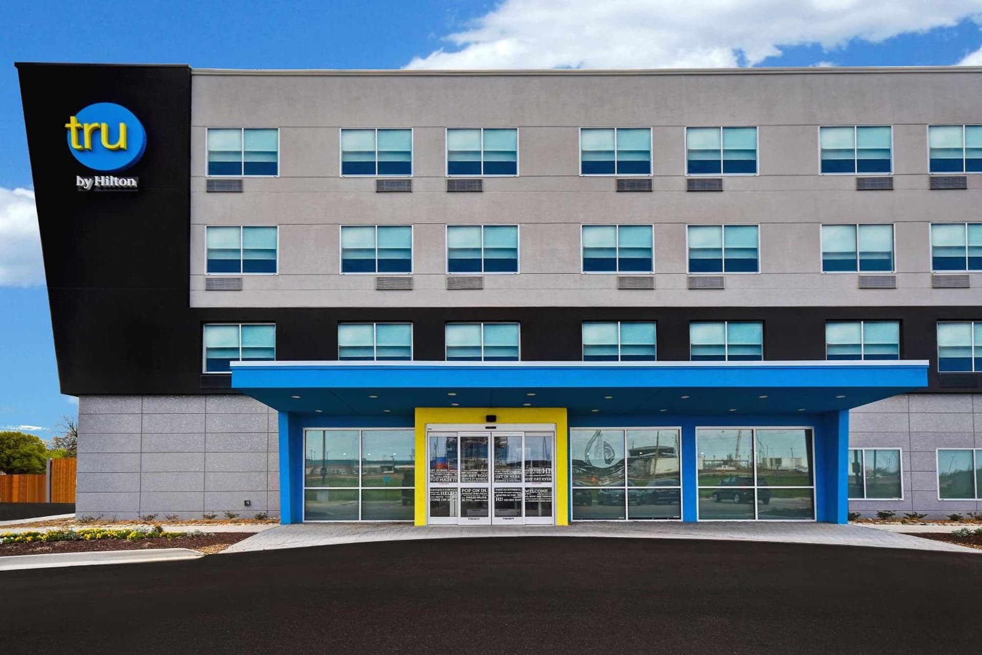 Tru By Hilton West Memphis, Ar featured exterior or lobby in West Memphis, AR — similar hotel