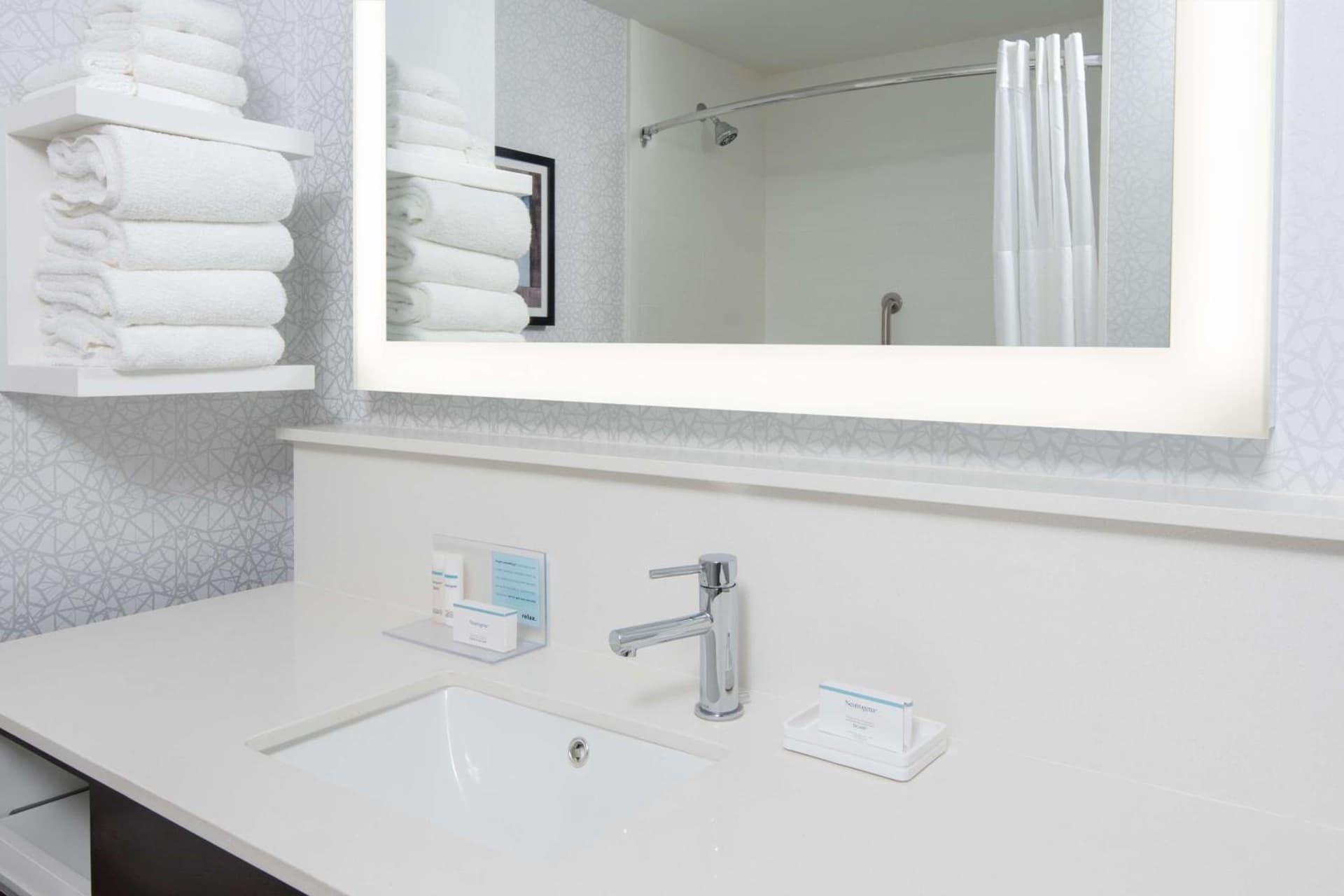 Hampton Inn & Suites Gilroy, Ca gallery photo in Gilroy, CA — image 24