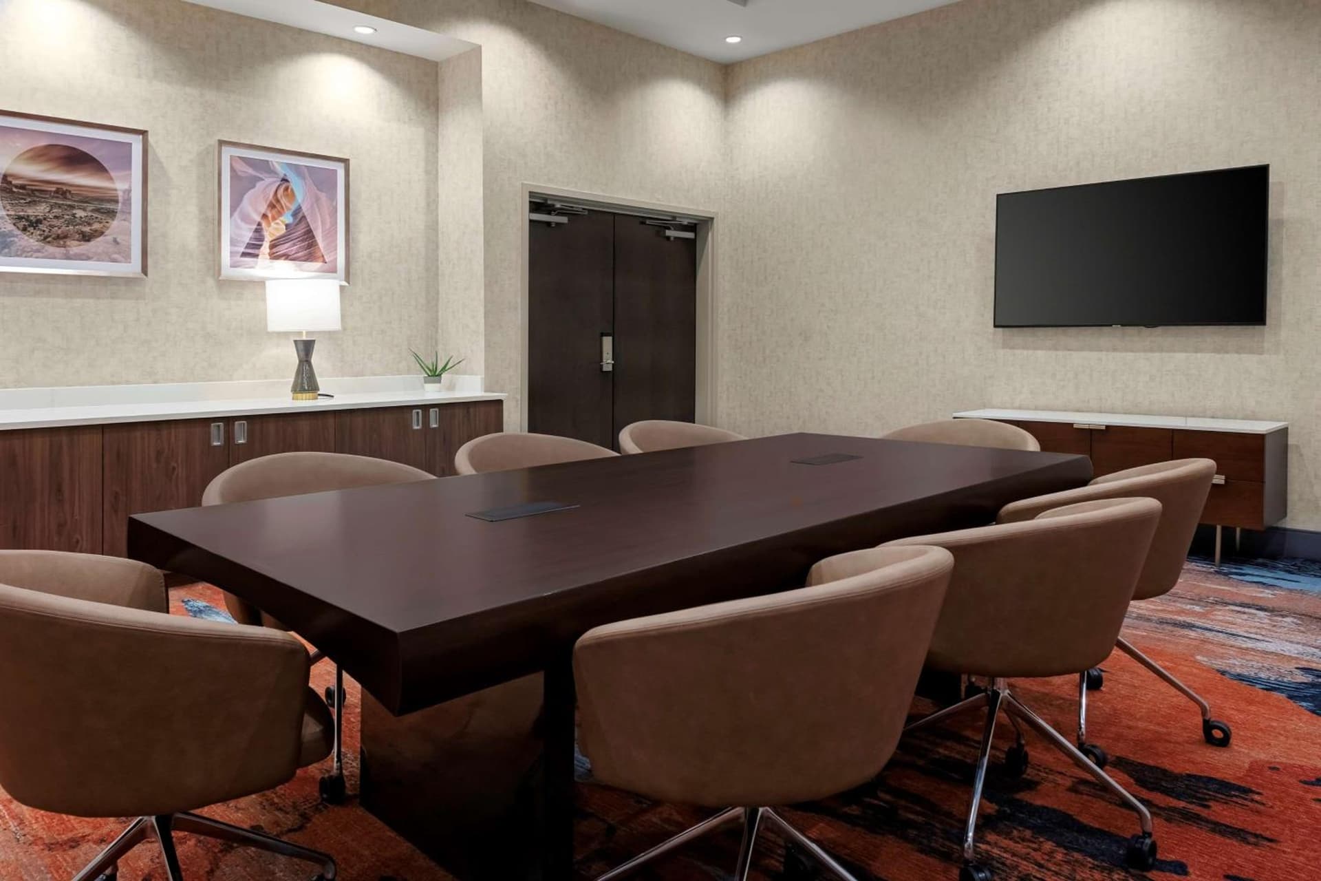Hilton Garden Inn Chandler Downtown gallery photo in Chandler, AZ — image 5