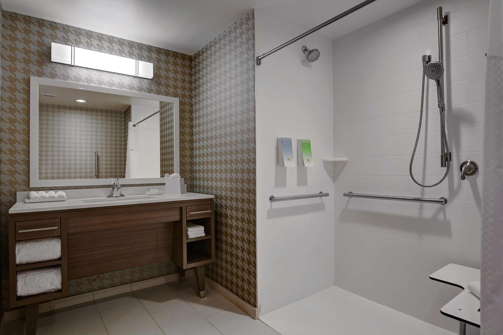 Home2 Suites By Hilton Fort Mill, Sc gallery photo in Fort Mill, SC — image 4