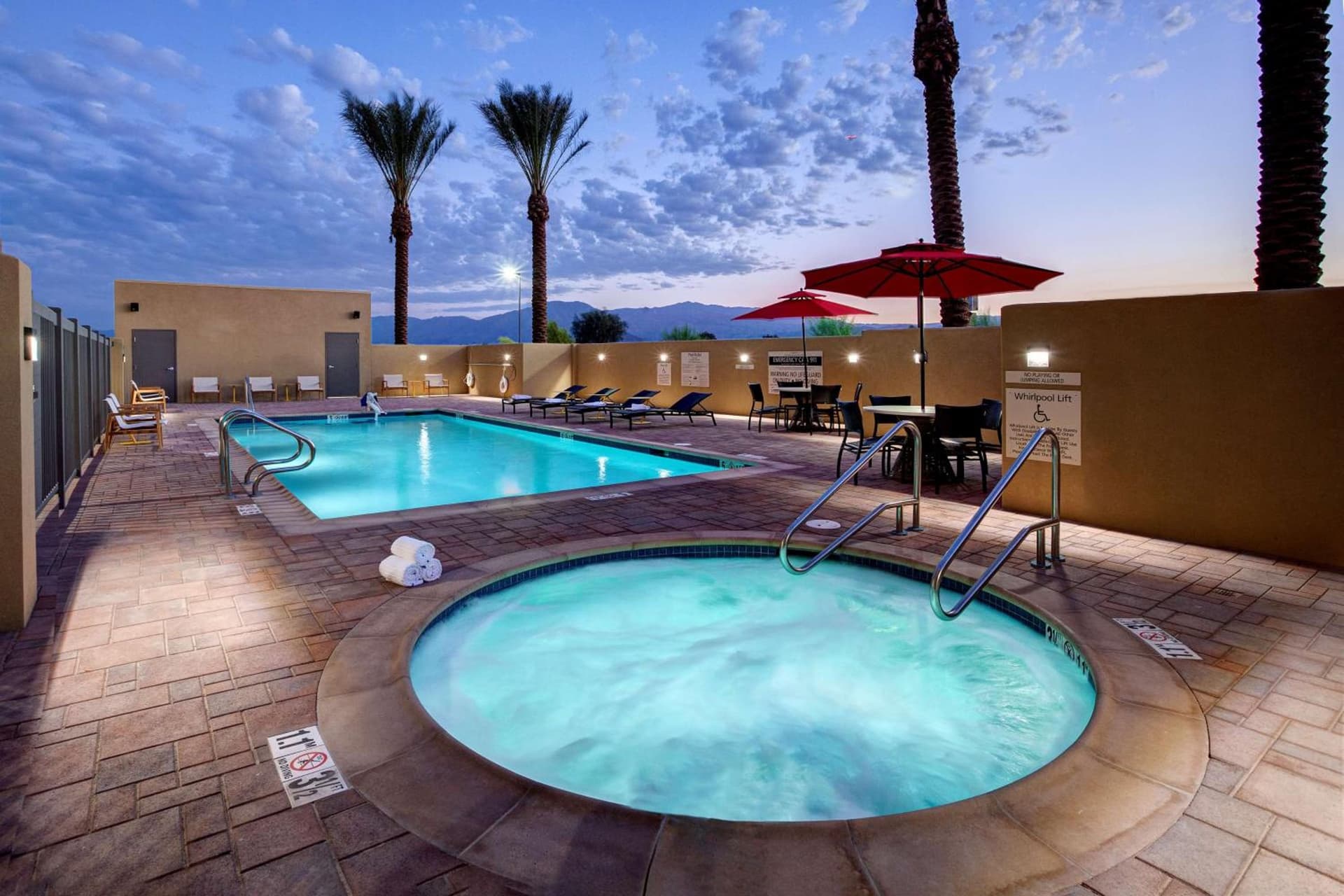 Hampton Inn & Suites Indio, Ca property views in Indio, CA — gallery photo 3