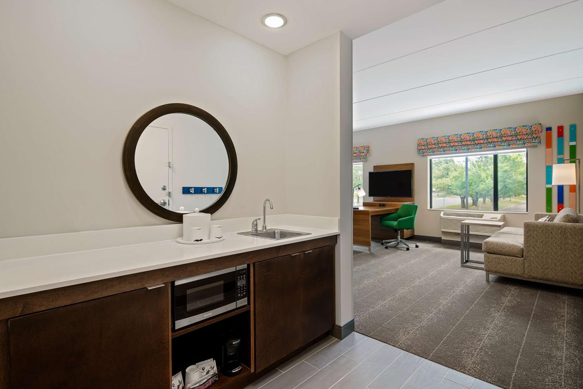 Hampton Inn & Suites Raleigh Midtown, NC gallery photo in Raleigh, NC — image 11