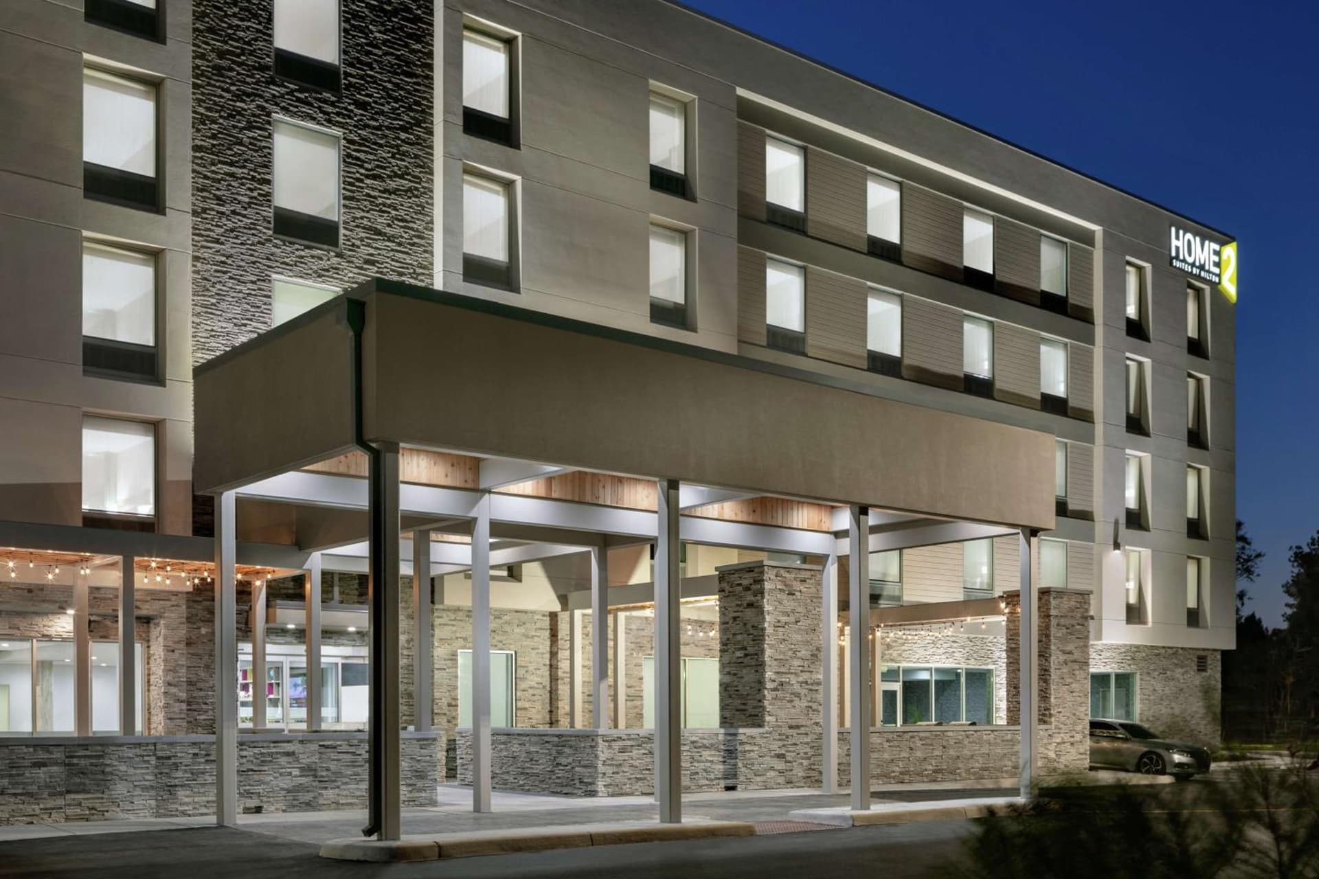 Home2 Suites By Hilton Norfolk Airport gallery photo in Norfolk, VA — image 4