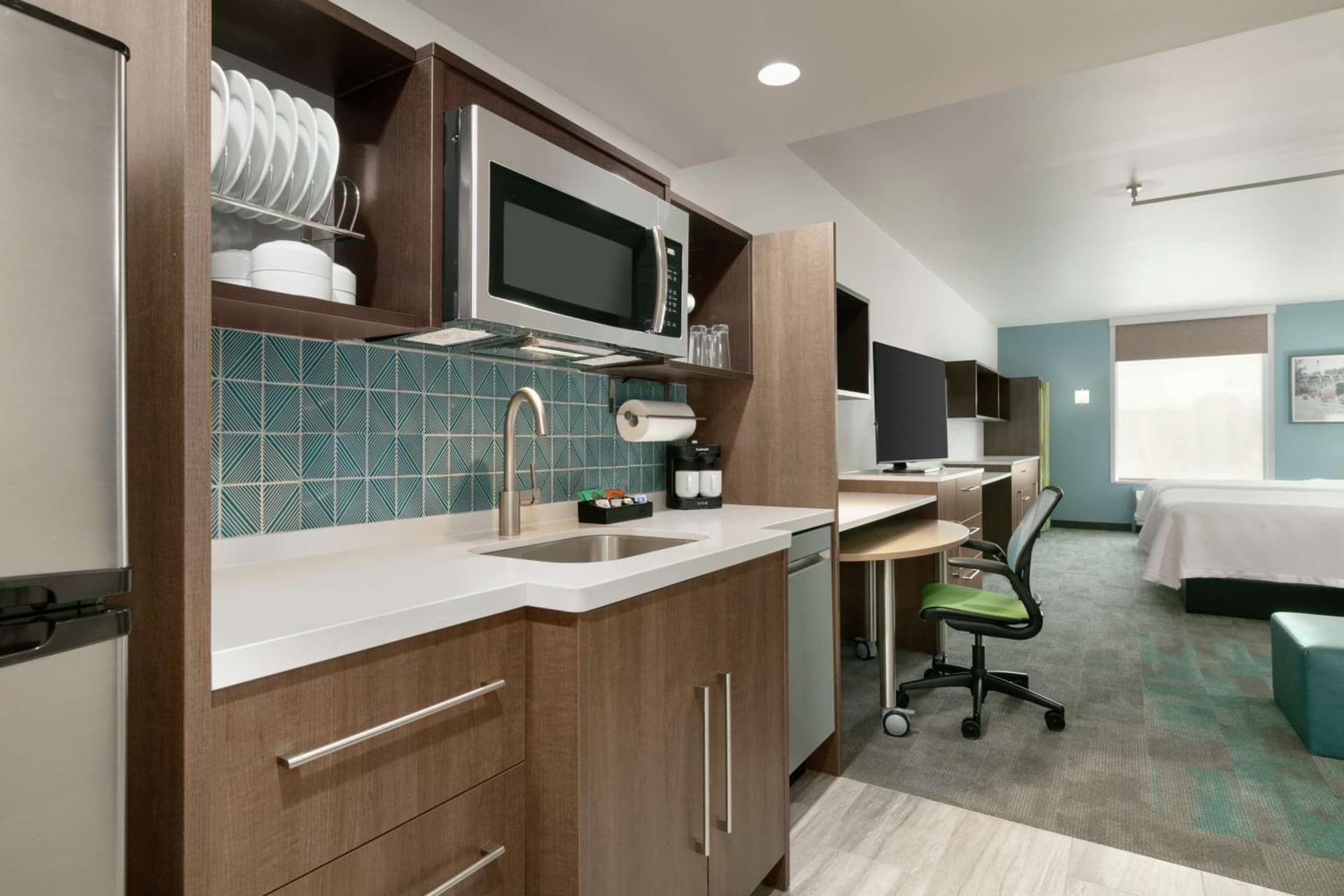 Home2 Suites By Hilton Norfolk Airport property views in Norfolk, VA — gallery photo 3