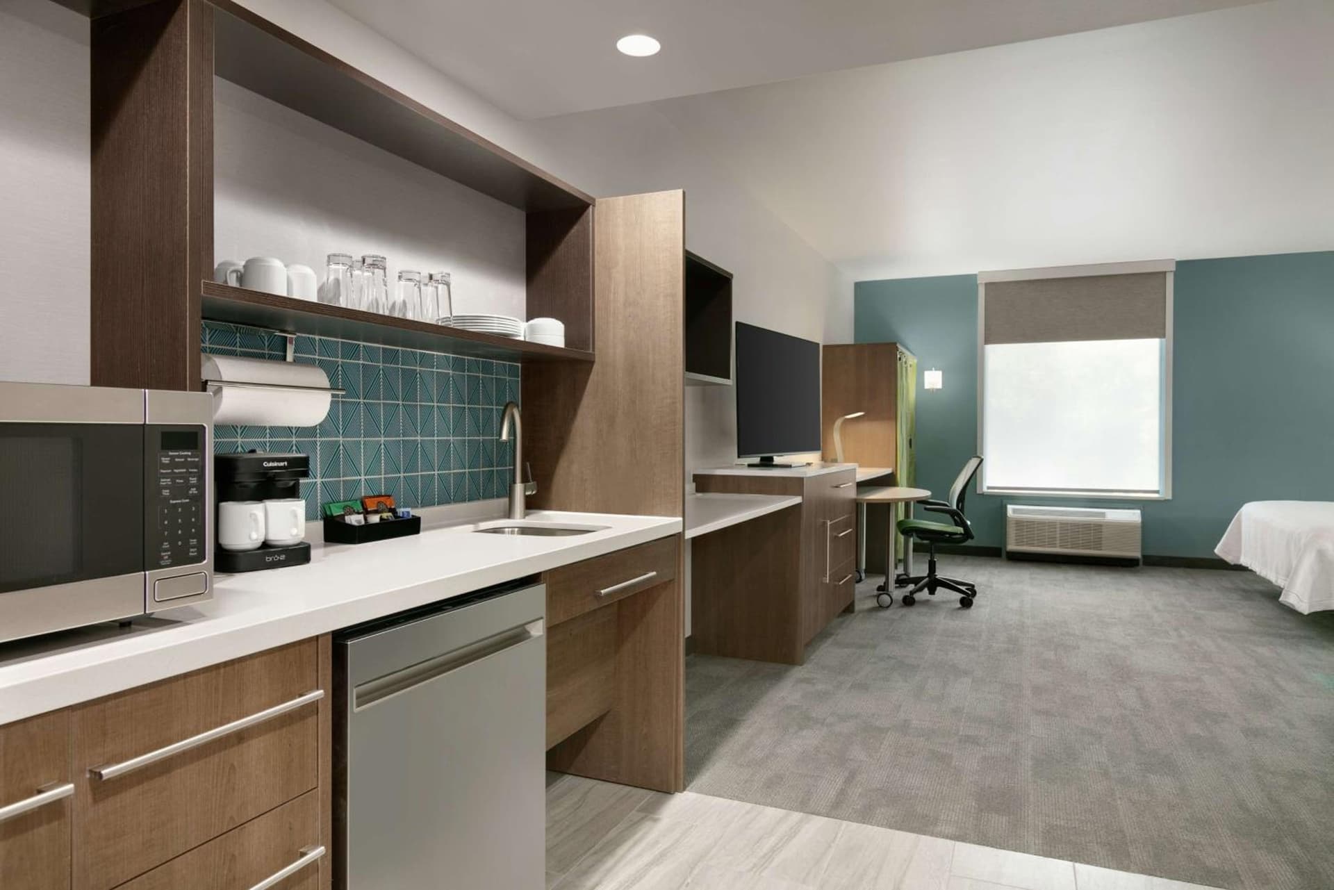 Home2 Suites By Hilton Norfolk Airport gallery photo in Norfolk, VA — image 18