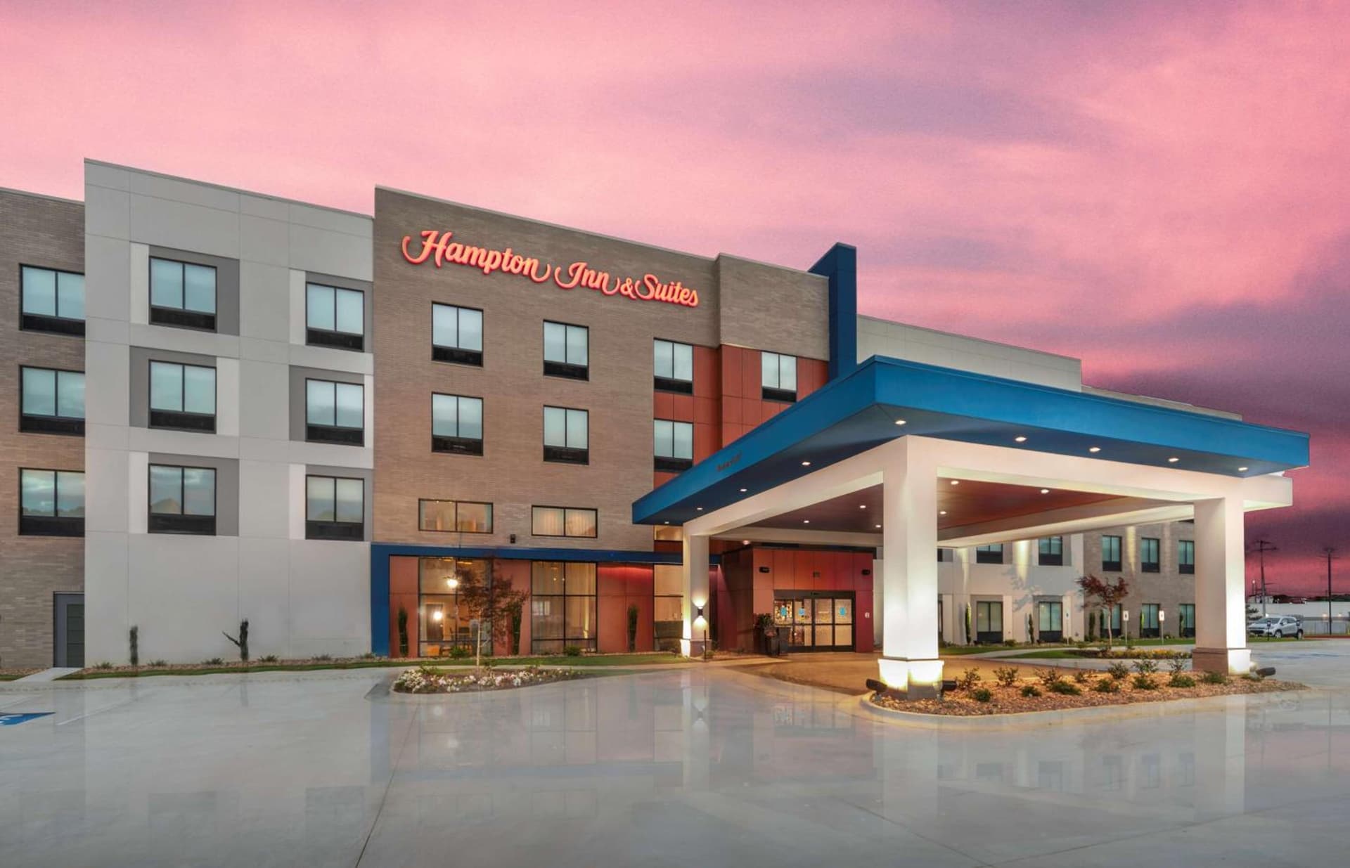 Hampton Inn & Suites Conway, Ar featured exterior or lobby in Conway, AR — similar hotel