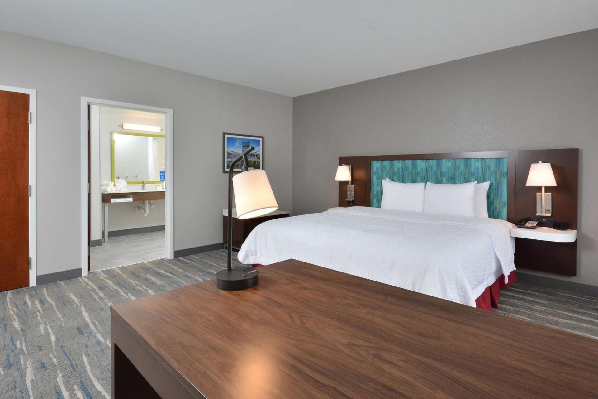 Hampton Inn & Suites Charlotte North I 485 gallery photo in Charlotte, NC — image 4