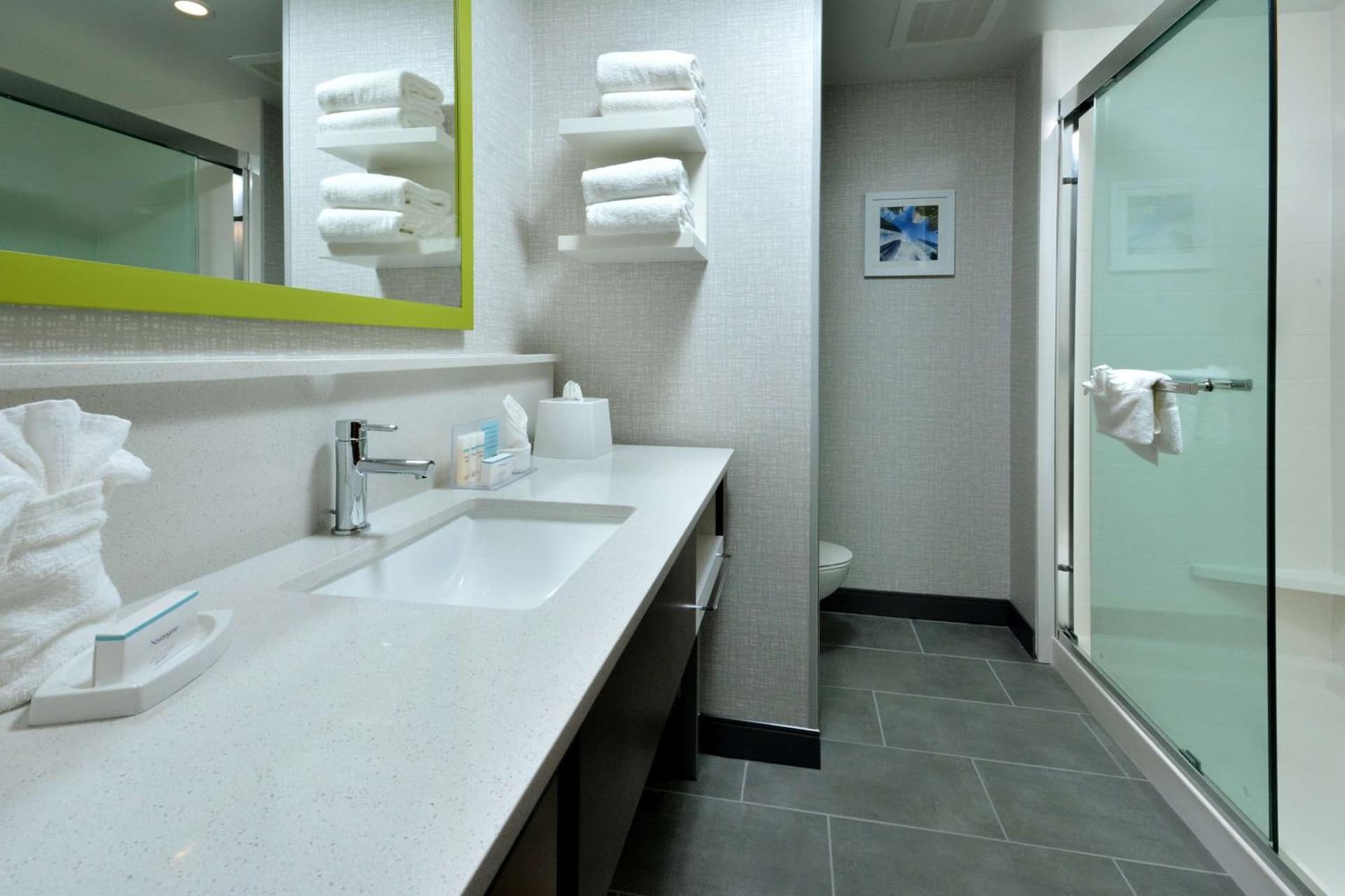 Hampton Inn & Suites Charlotte North I 485 gallery photo in Charlotte, NC — image 62