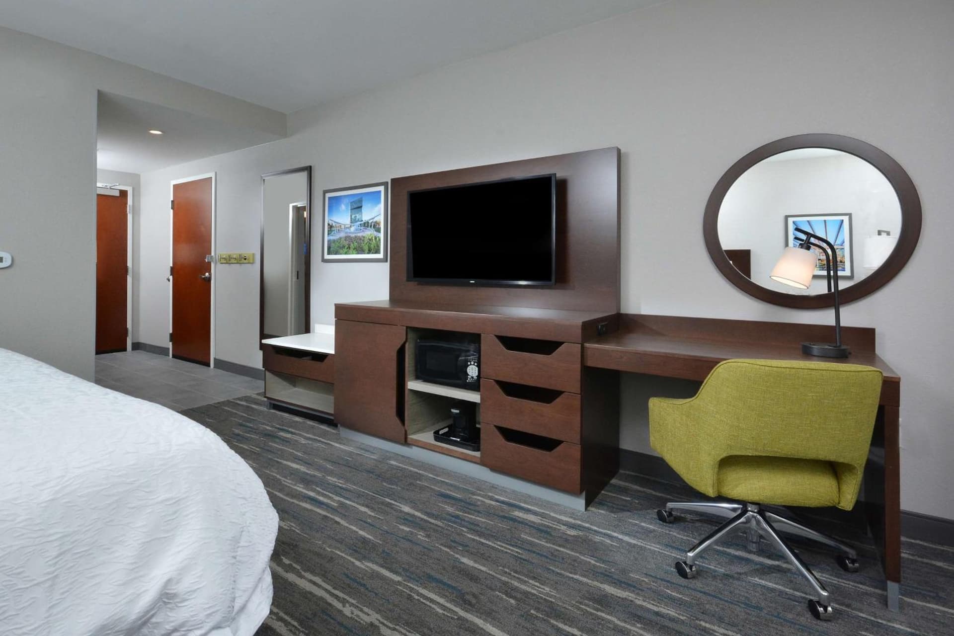 Hampton Inn & Suites Charlotte North I 485 gallery photo in Charlotte, NC — image 60