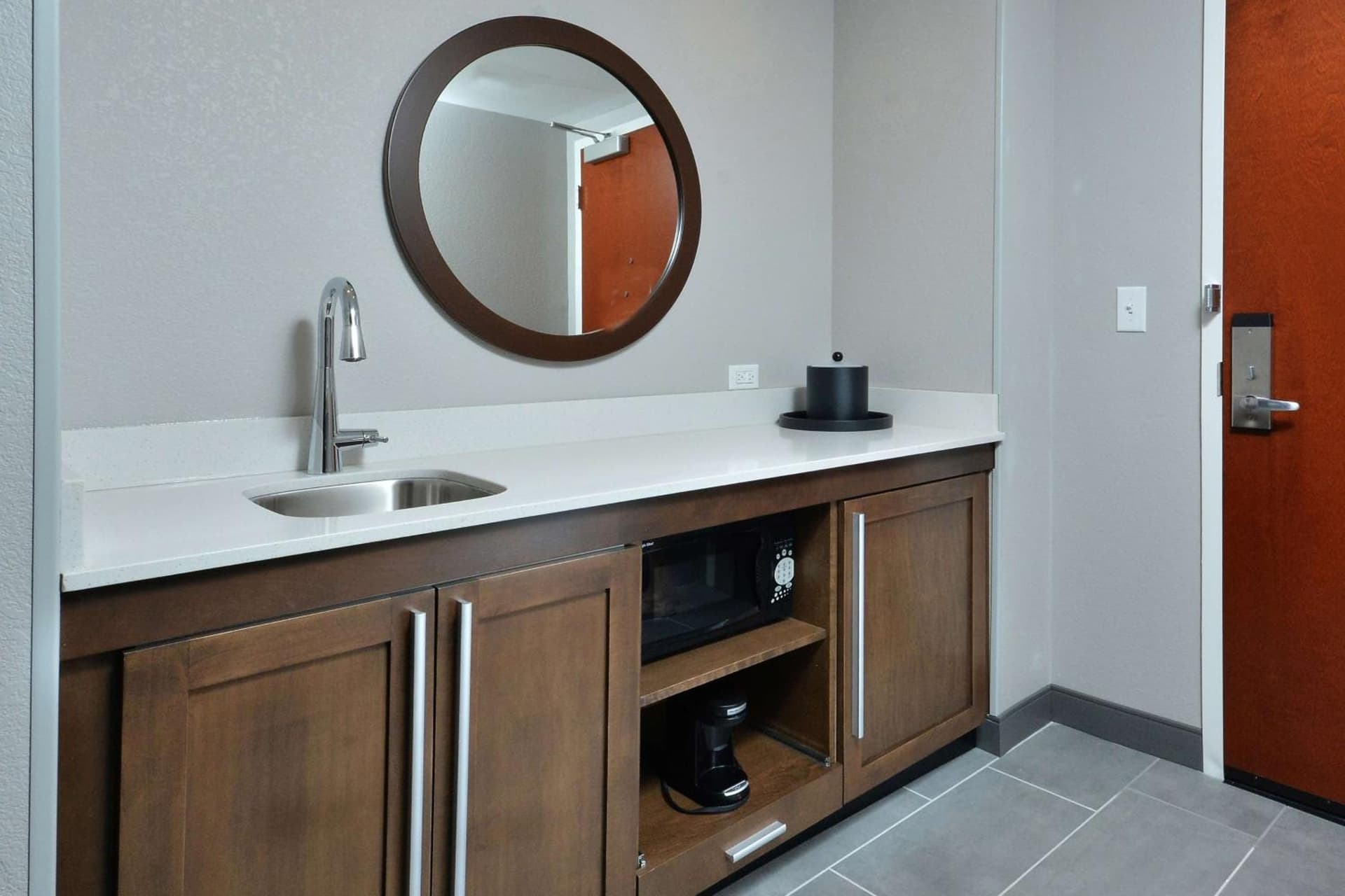Hampton Inn & Suites Charlotte North I 485 gallery photo in Charlotte, NC — image 37