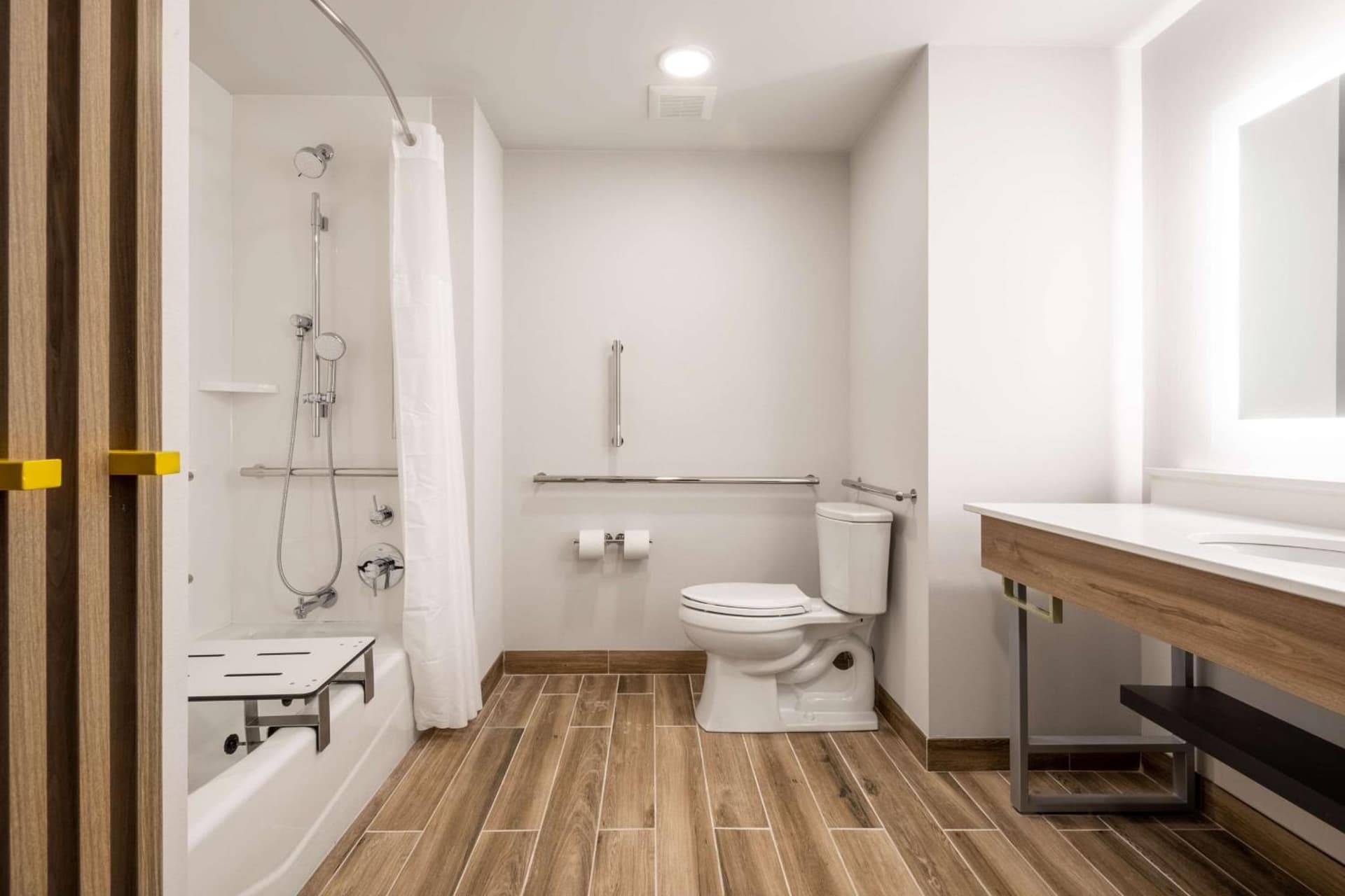 Hampton Inn by Hilton Verona at Turning Stone gallery photo in Verona — image 8