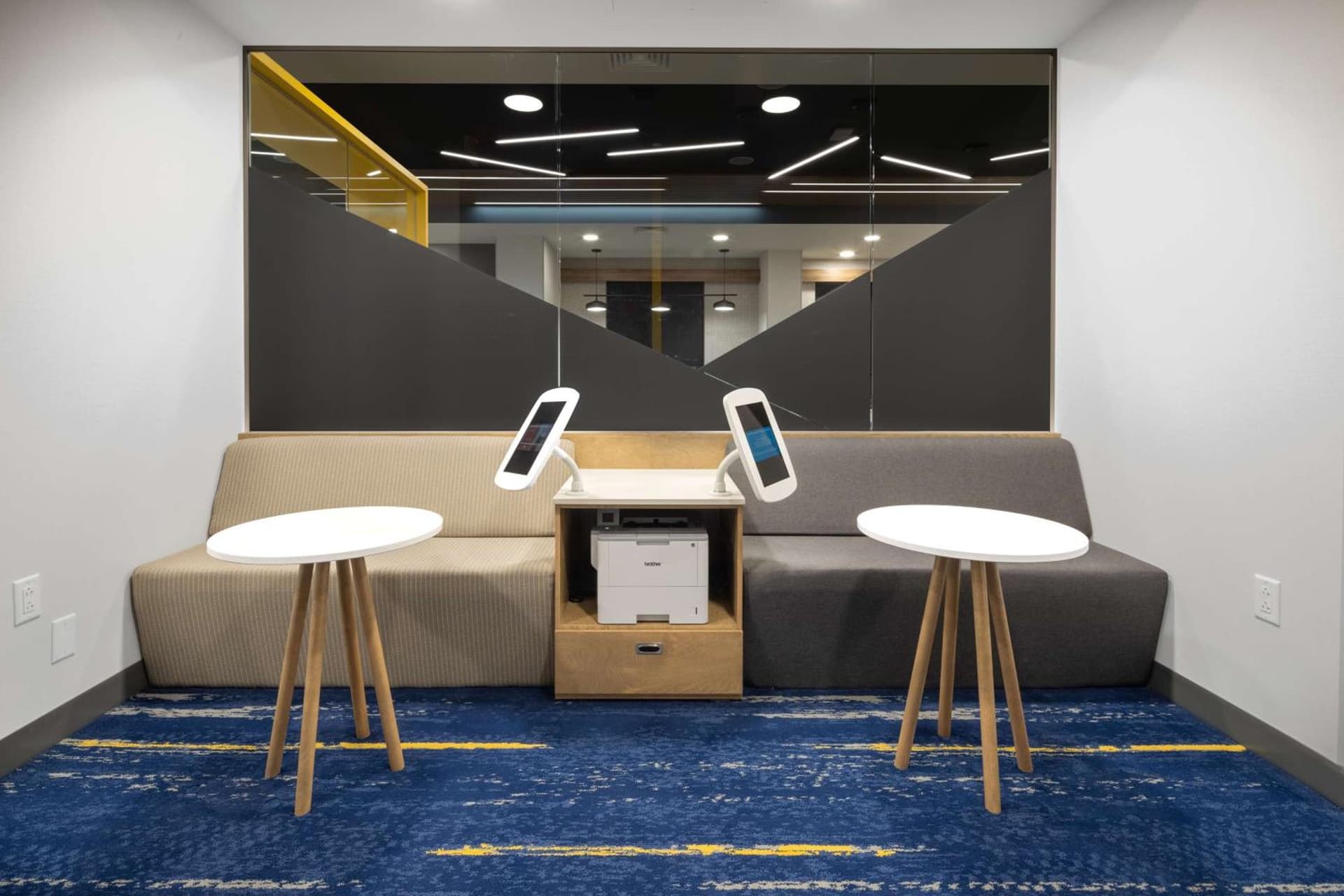 Hampton Inn by Hilton Verona at Turning Stone gallery photo in Verona — image 21
