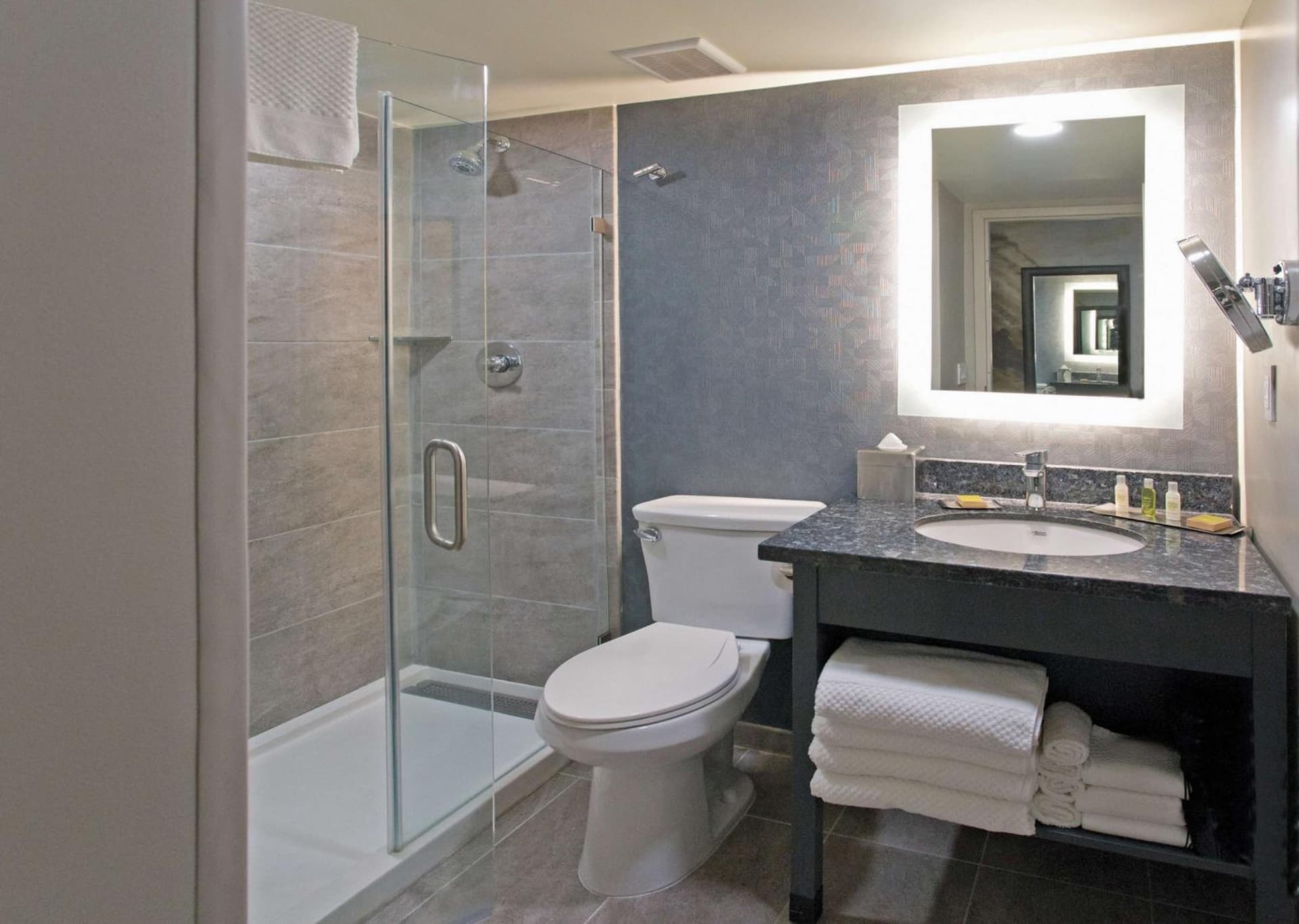 DoubleTree by Hilton Chico gallery photo in Chico, CA — image 36