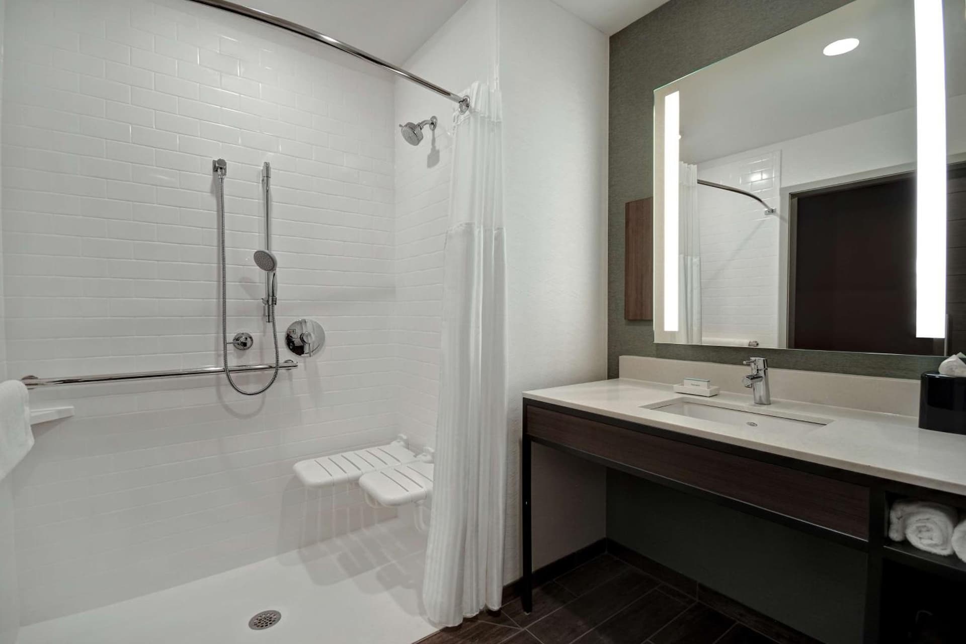 Hilton Garden Inn Kalamazoo gallery photo in Kalamazoo, MI — image 42
