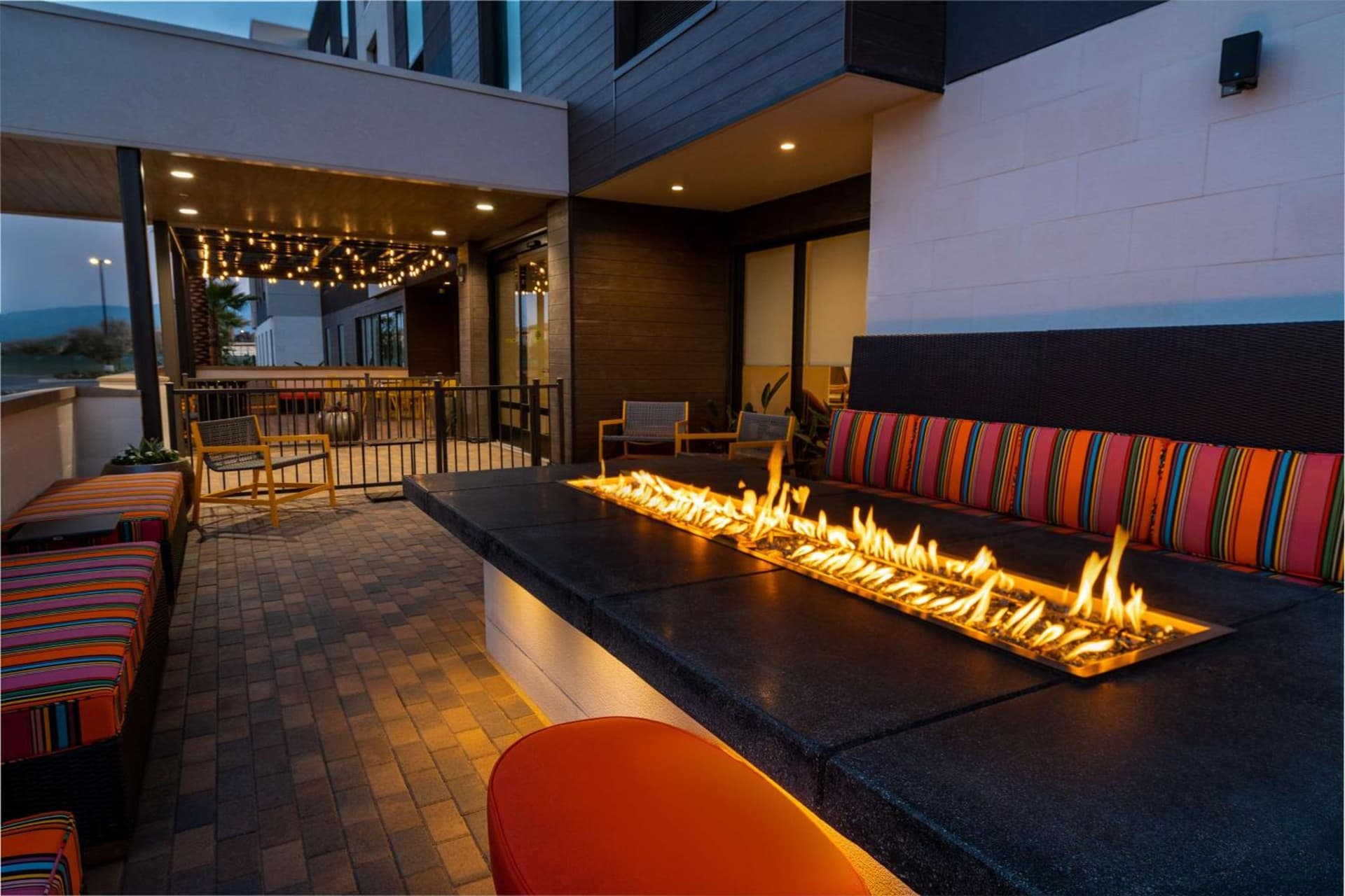 Home2 Suites Corona, Ca gallery photo in Corona, CA — image 12