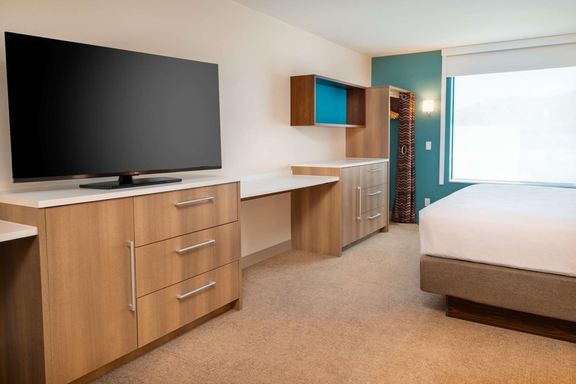 Home2 Suites Corona, Ca gallery photo in Corona, CA — image 18